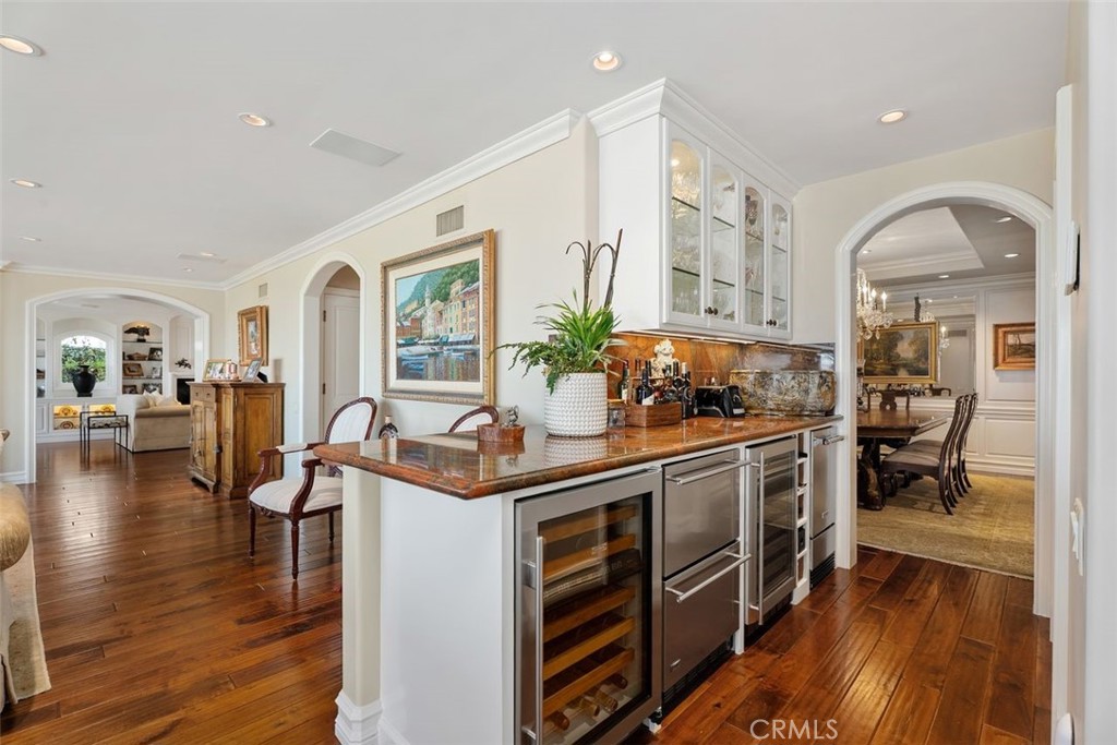 Corona del Mar, California, 92625, United States, 5 Bedrooms Bedrooms, ,5 BathroomsBathrooms,Residential,For Sale,1918419