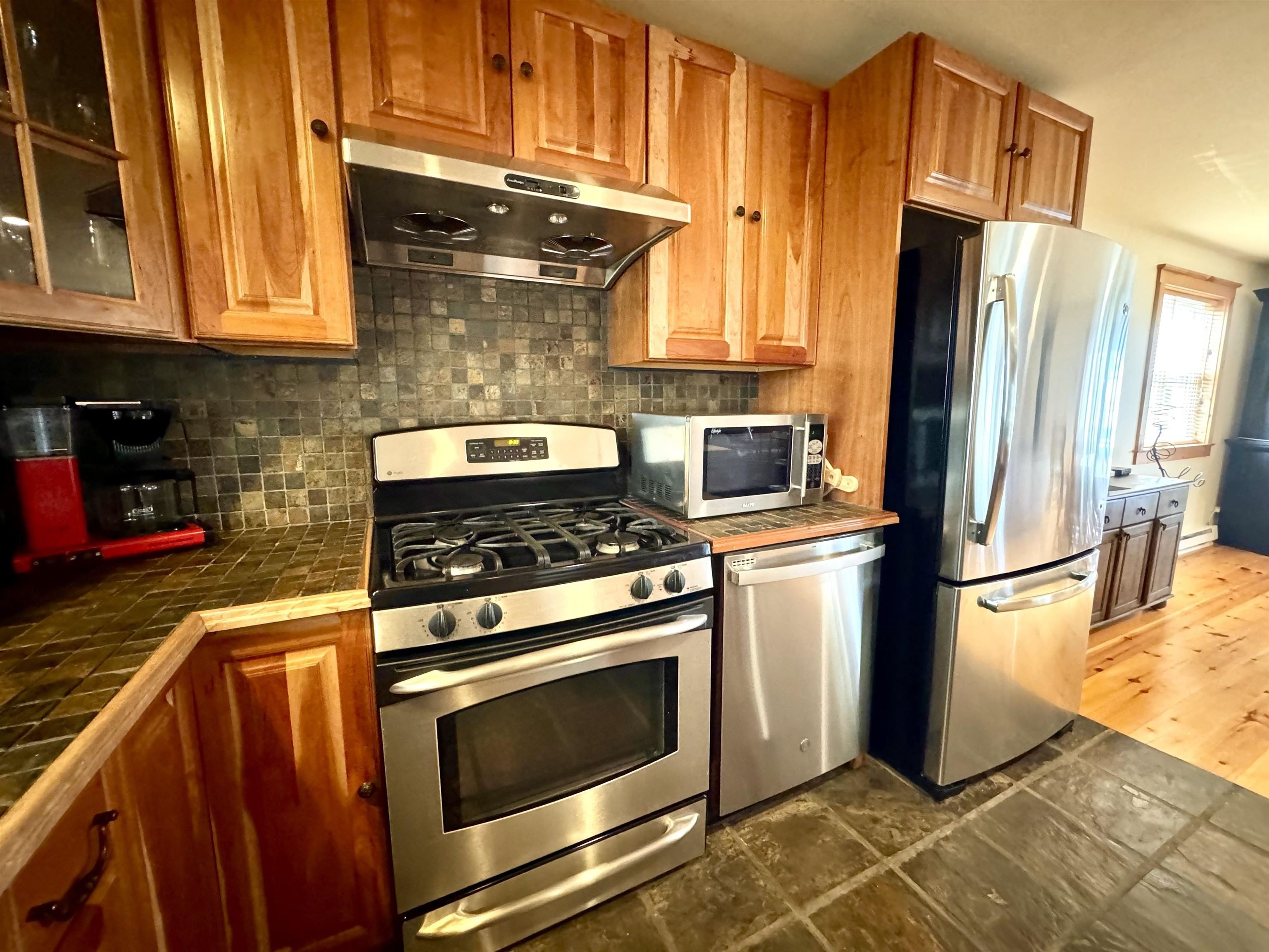 Alburgh, Vermont, 05440, United States, 3 Bedrooms Bedrooms, ,2 BathroomsBathrooms,Residential,For Sale,1981784