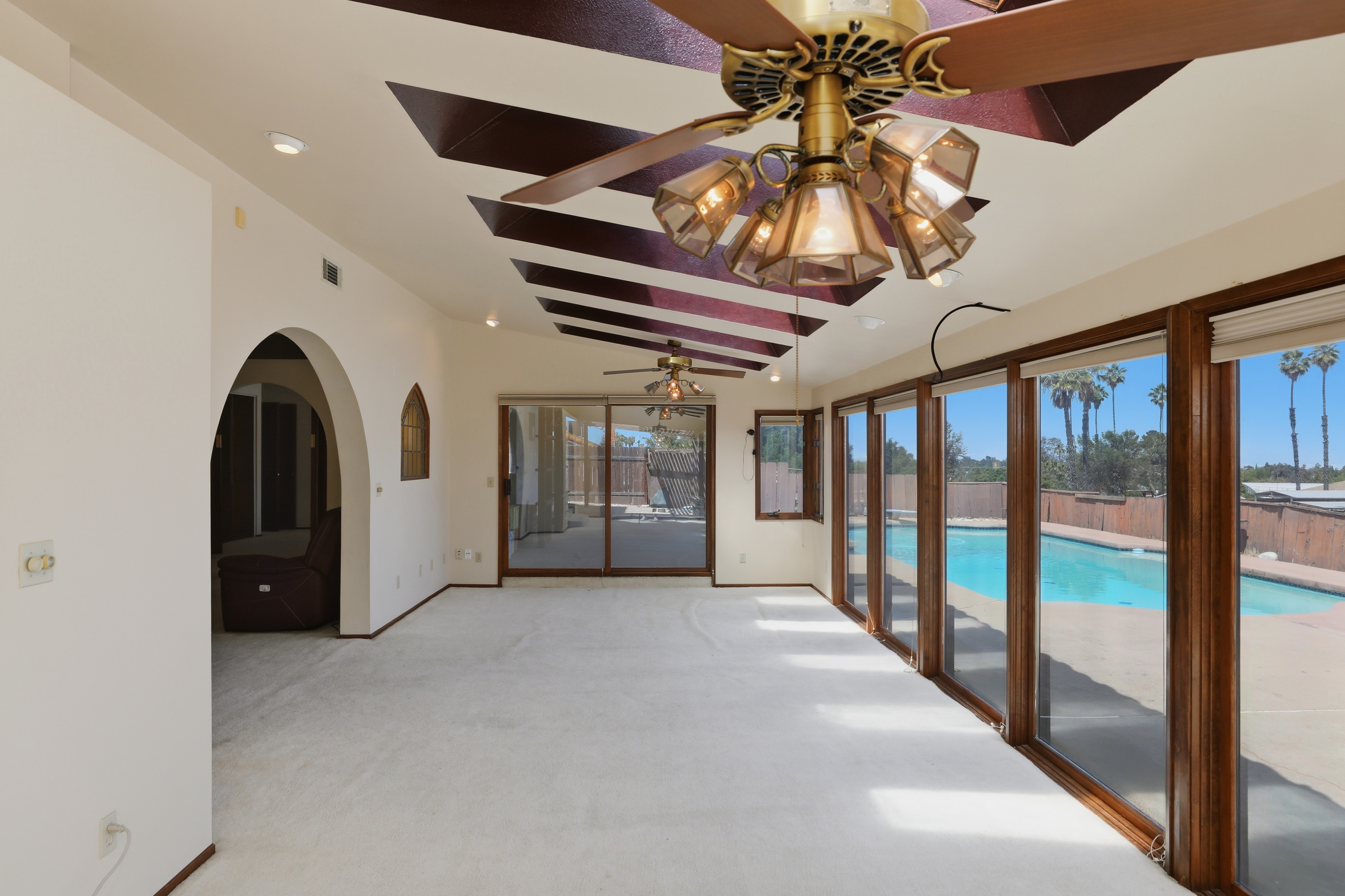  17652 Calle Del Corral, Riverside, CA 92504 - 物件實景