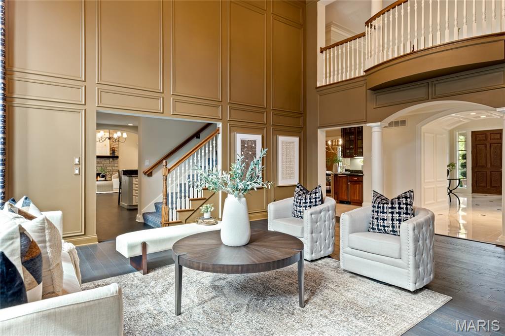 Town and Country, Missouri, 63141, United States, 5 Bedrooms Bedrooms, ,7 BathroomsBathrooms,Residential,For Sale,1966685