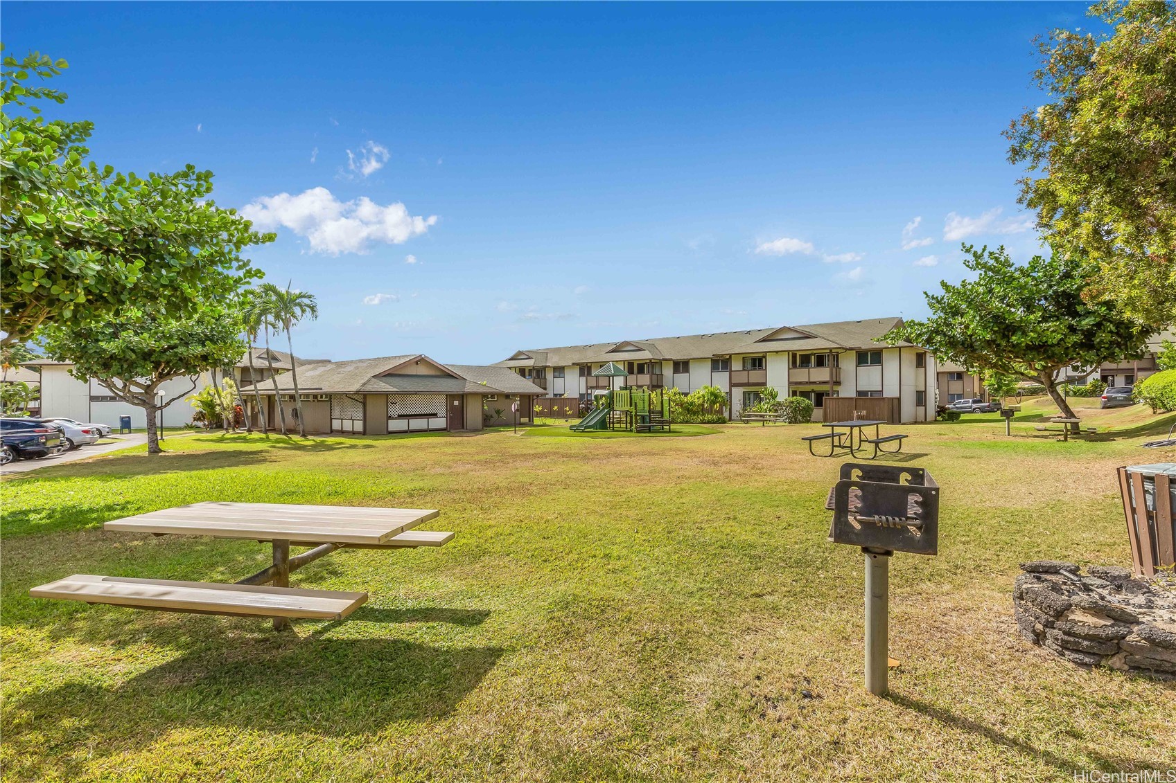 Honolulu, Hawaii, 96818, United States, 2 Bedrooms Bedrooms, ,2 BathroomsBathrooms,Residential,For Sale,1957209