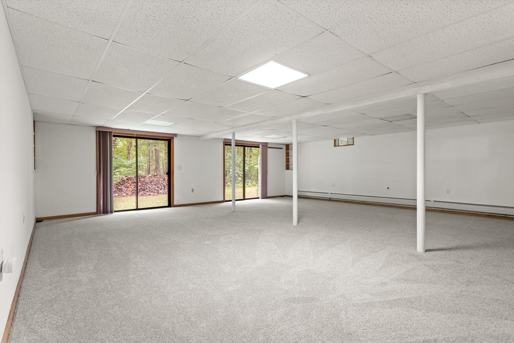 Pepperell, Massachusetts, 01463, United States, 4 Bedrooms Bedrooms, ,4 BathroomsBathrooms,Residential,For Sale,1925594