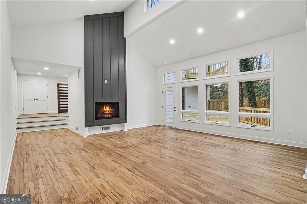 Atlanta, Georgia, 30345, United States, 4 Bedrooms Bedrooms, ,3 BathroomsBathrooms,Residential,For Sale,2015198