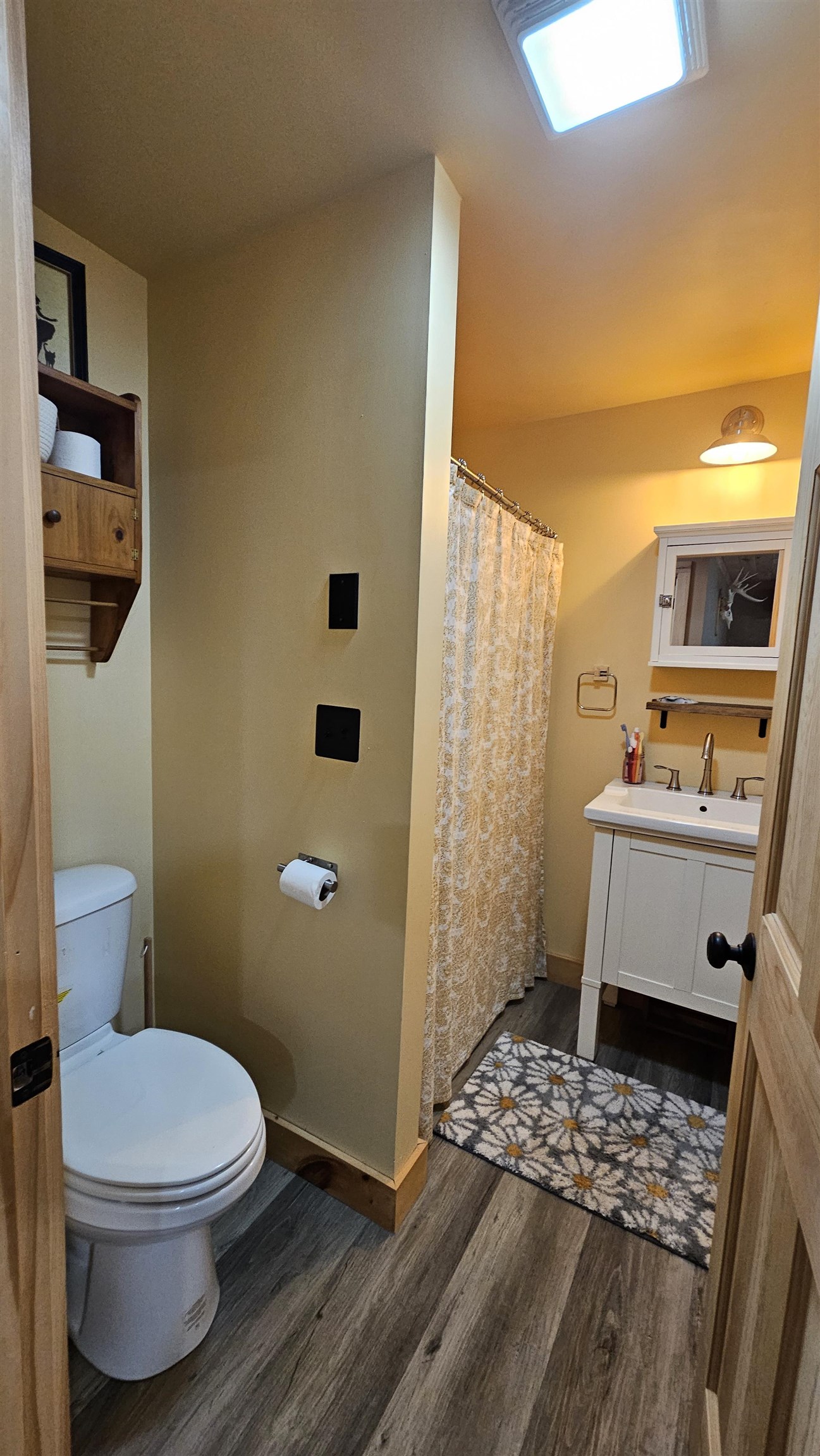 Bradford, New Hampshire, 03221, United States, 3 Bedrooms Bedrooms, ,2 BathroomsBathrooms,Residential,For Sale,1903604