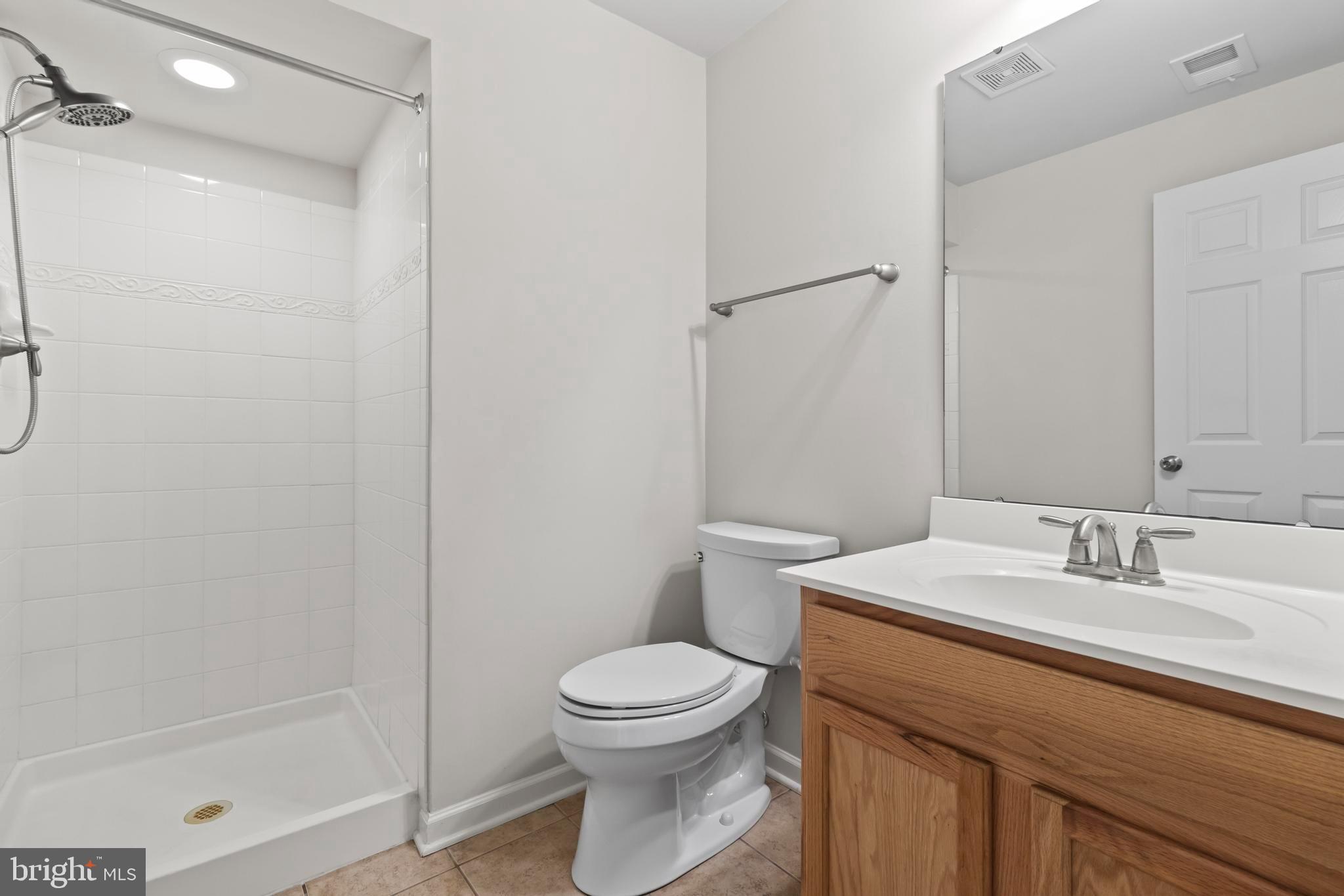 La Plata, Maryland, 20646, United States, 4 Bedrooms Bedrooms, ,4 BathroomsBathrooms,Residential,For Sale,1990810