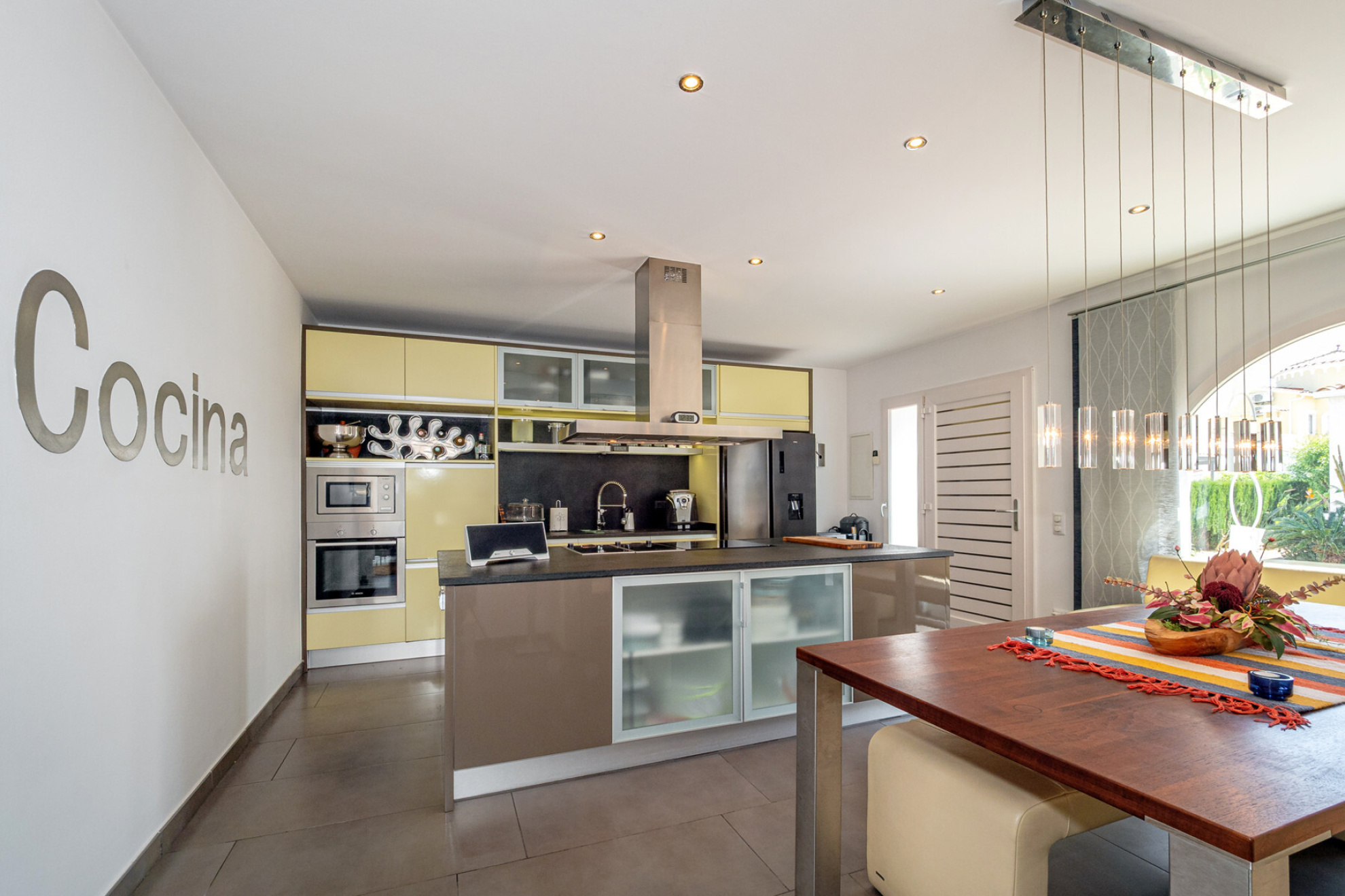  Exceptional property with two houses with their own swimming pools. - 物件實景