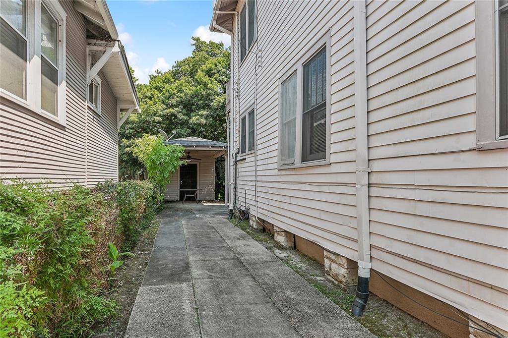 New Orleans, Louisiana, 70118, United States, 6 Bedrooms Bedrooms, ,4 BathroomsBathrooms,Residential,For Sale,1821209