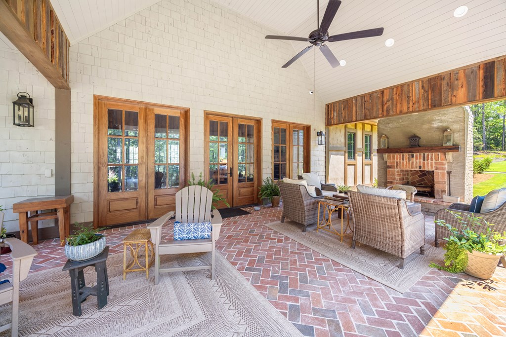 Columbus, Georgia, 31904, United States, 5 Bedrooms Bedrooms, ,5 BathroomsBathrooms,Residential,For Sale,1906061