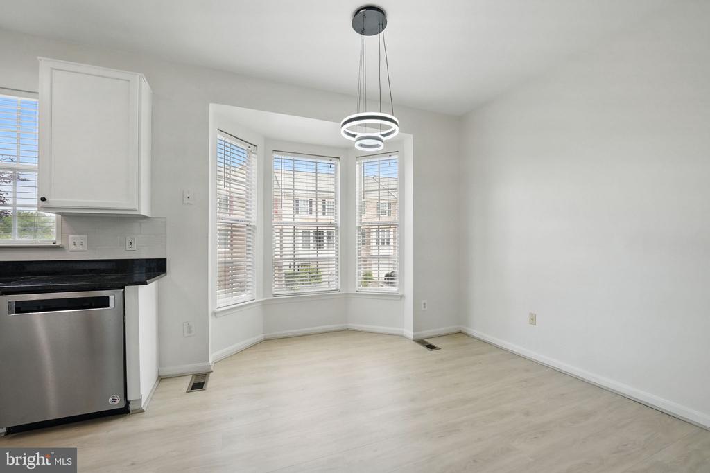 Ashburn, Virginia, 20147, United States, 3 Bedrooms Bedrooms, ,4 BathroomsBathrooms,Residential,For Sale,1850747