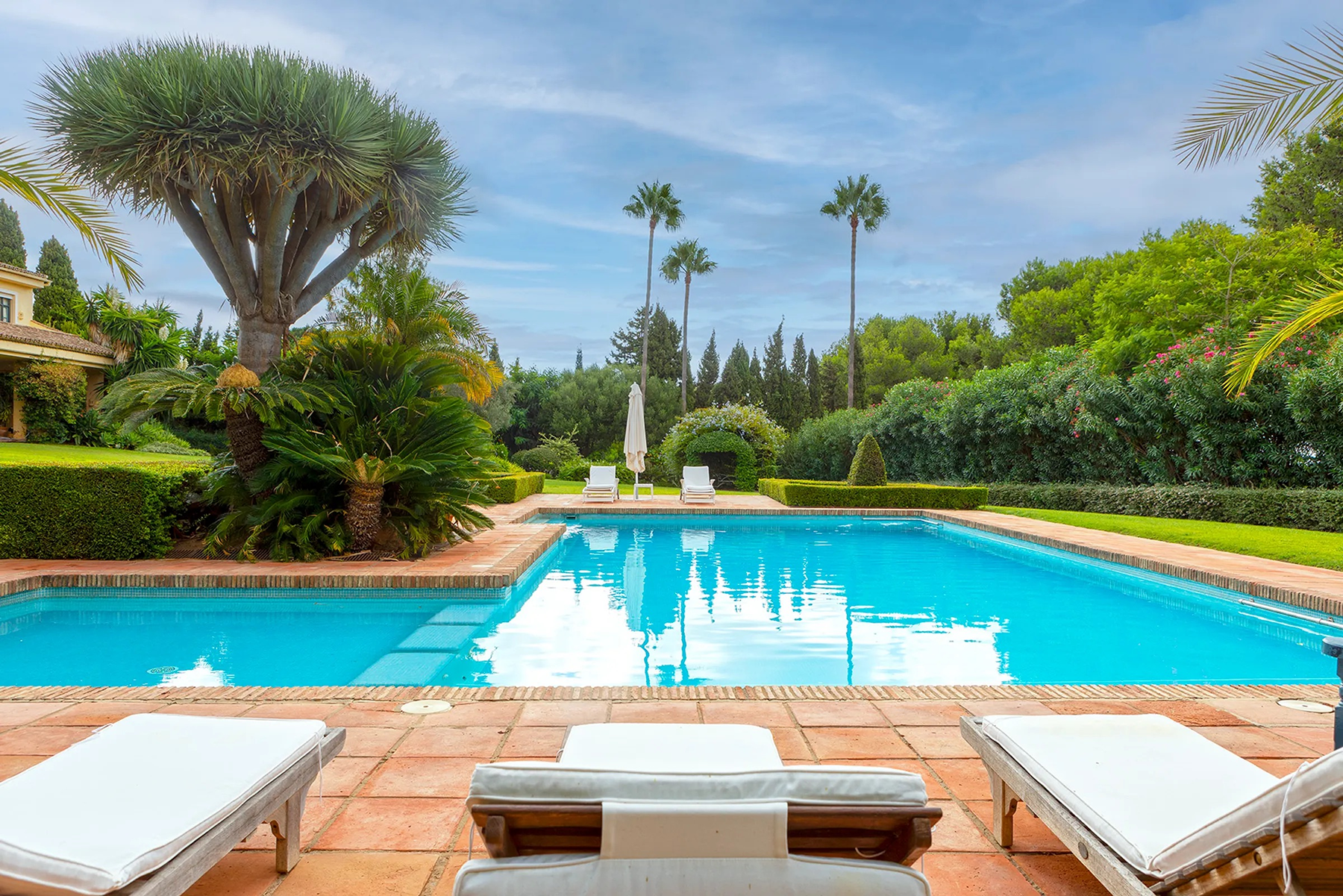  Villa on the front line of Valderrama golf with a large plot in Sotogrande - 物件實景