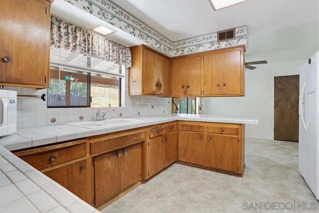 El Cajon, California, 92021, United States, 3 Bedrooms Bedrooms, ,2 BathroomsBathrooms,Residential,For Sale,2039955