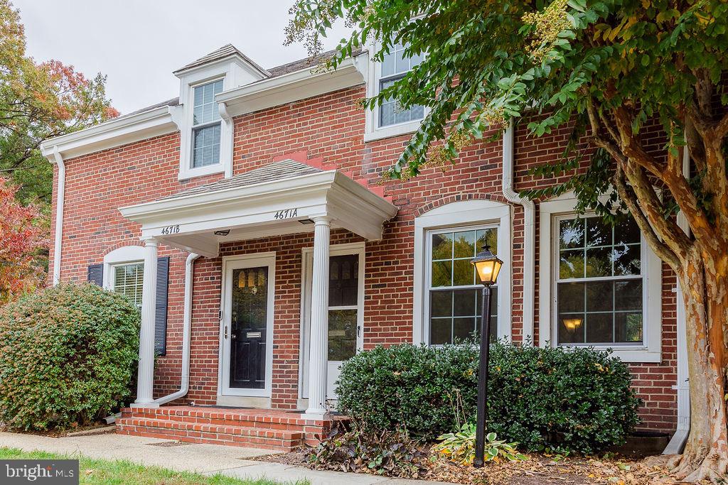 Arlington, Virginia, 22206, United States, 2 Bedrooms Bedrooms, ,2 BathroomsBathrooms,Residential,For Sale,1976928