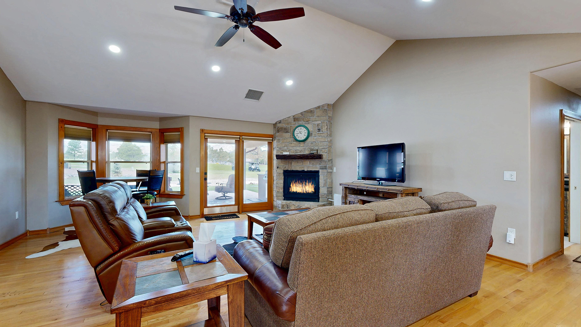Alto, New Mexico, 88312, United States, 3 Bedrooms Bedrooms, ,2 BathroomsBathrooms,Residential,For Sale,1891048
