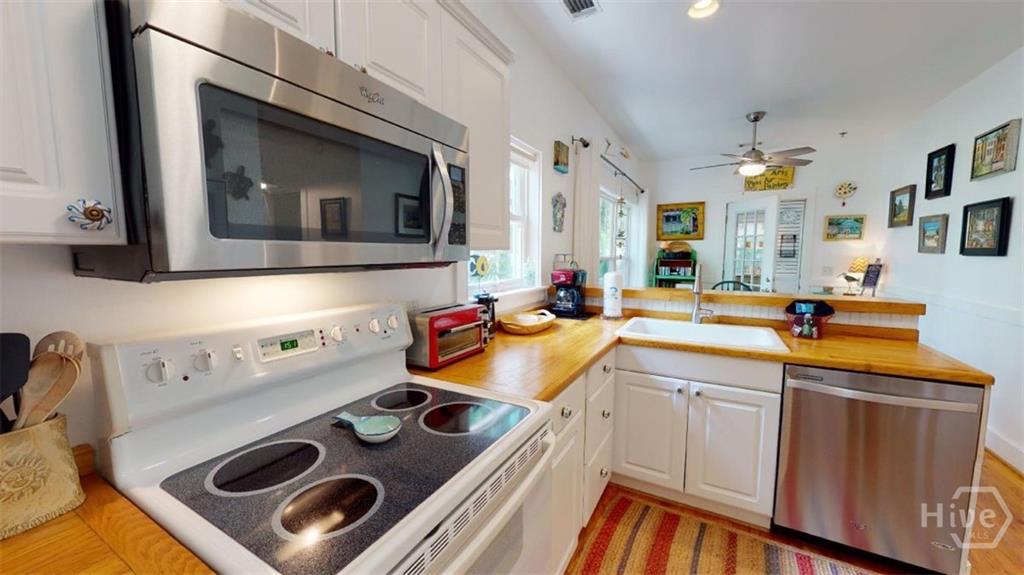 TYBEE ISLAND, Georgia, 31328, United States, 3 Bedrooms Bedrooms, ,2 BathroomsBathrooms,Residential,For Sale,1937482