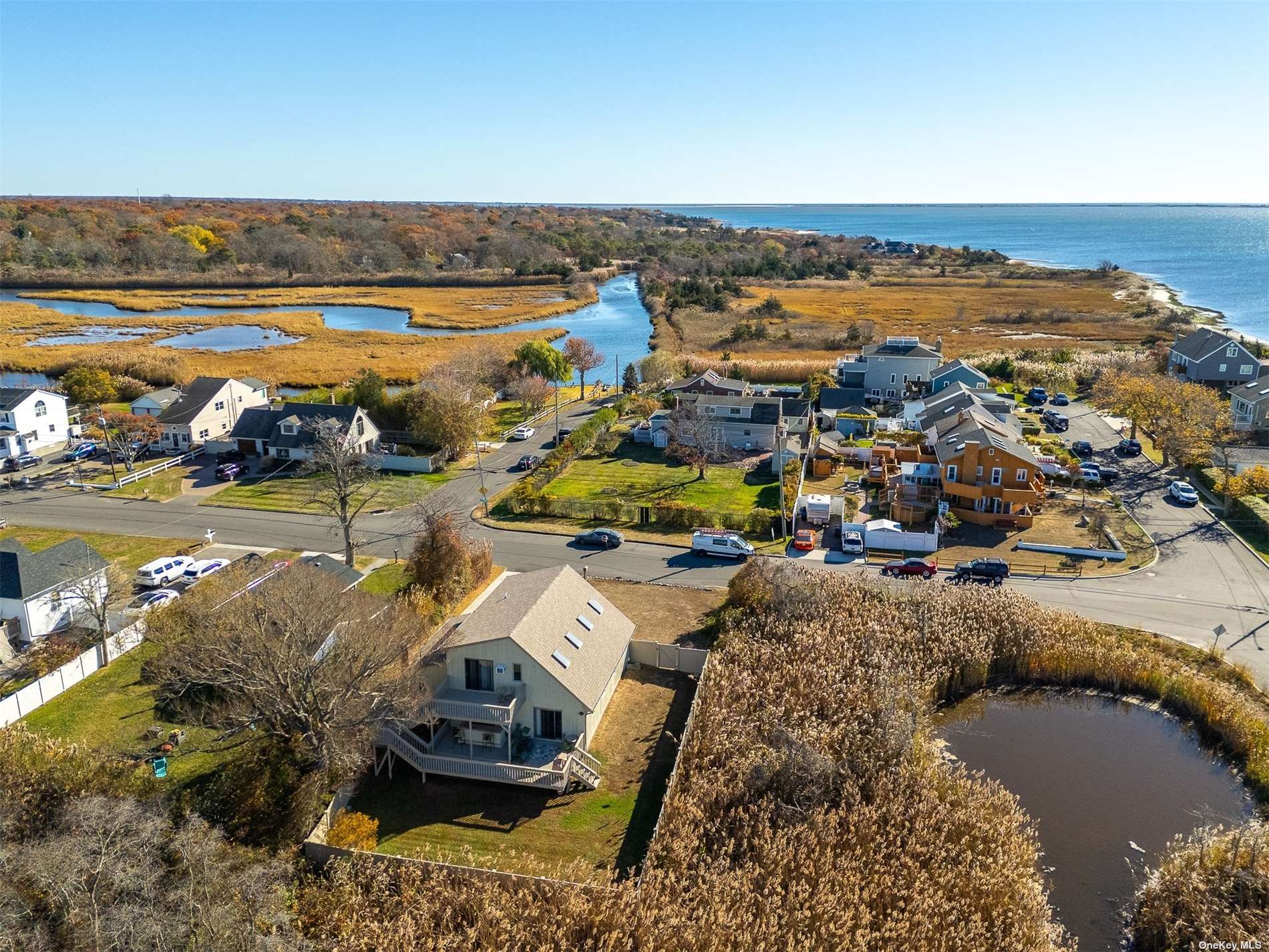 304 S Dunton Avenue, East Patchogue, New York, 11772, United States, 3 Bedrooms Bedrooms, ,2 BathroomsBathrooms,Residential,For Sale,304 S Dunton Avenue,1655812