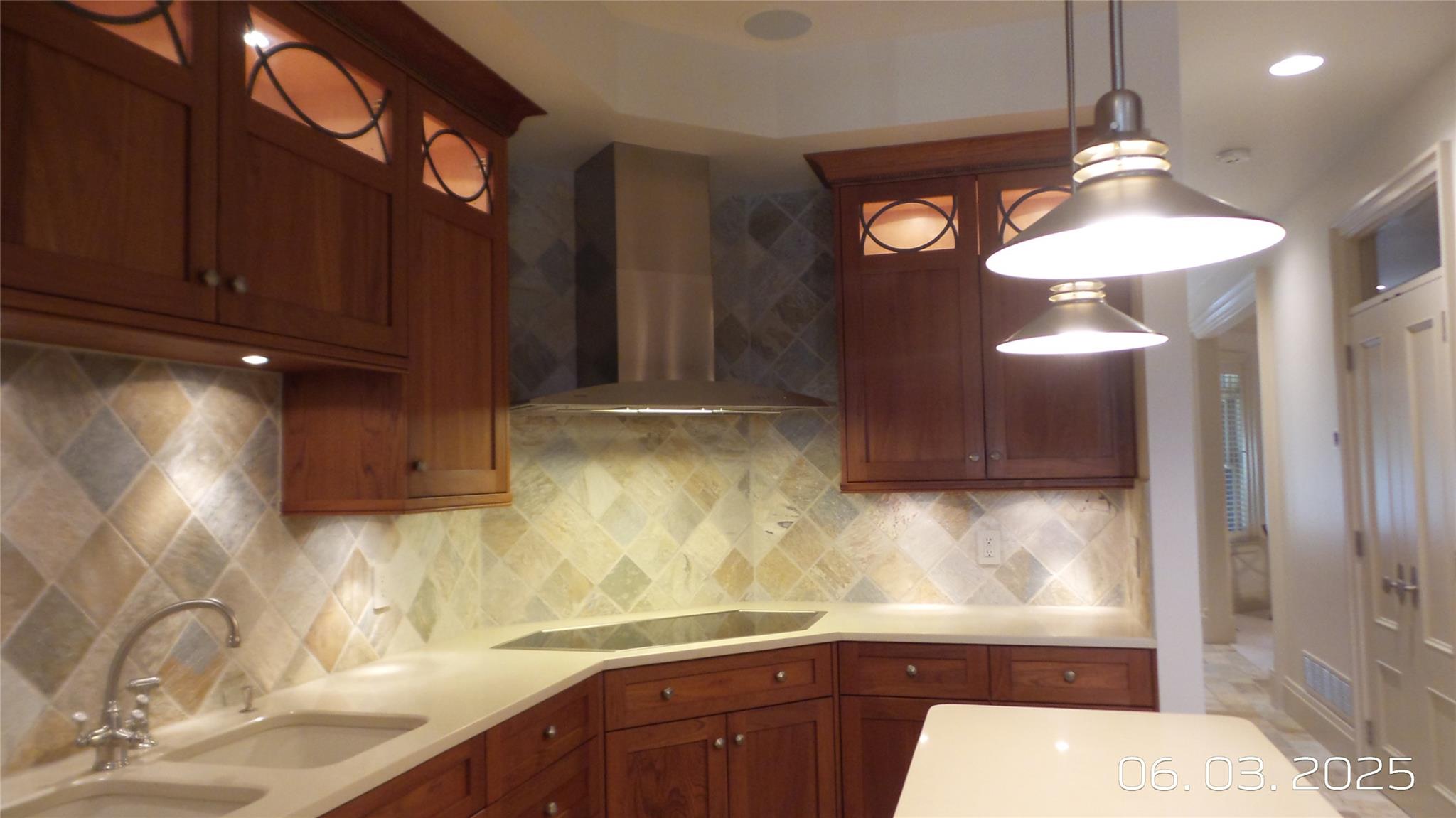 Great Falls, Montana, 59401, United States, 2 Bedrooms Bedrooms, ,4 BathroomsBathrooms,Residential,For Sale,1984477