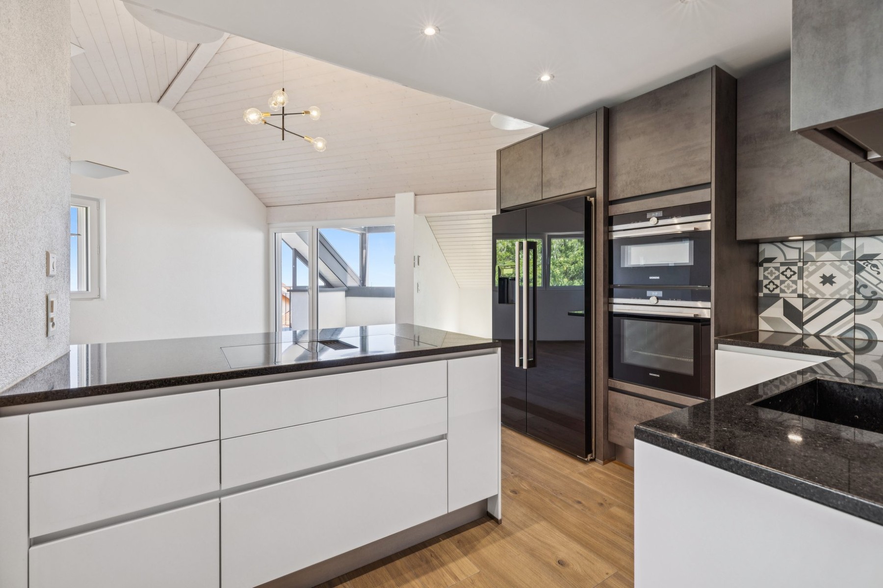  Elegant apartment with a mezzanine and exceptional panoramic views of the lake a - 物件實景