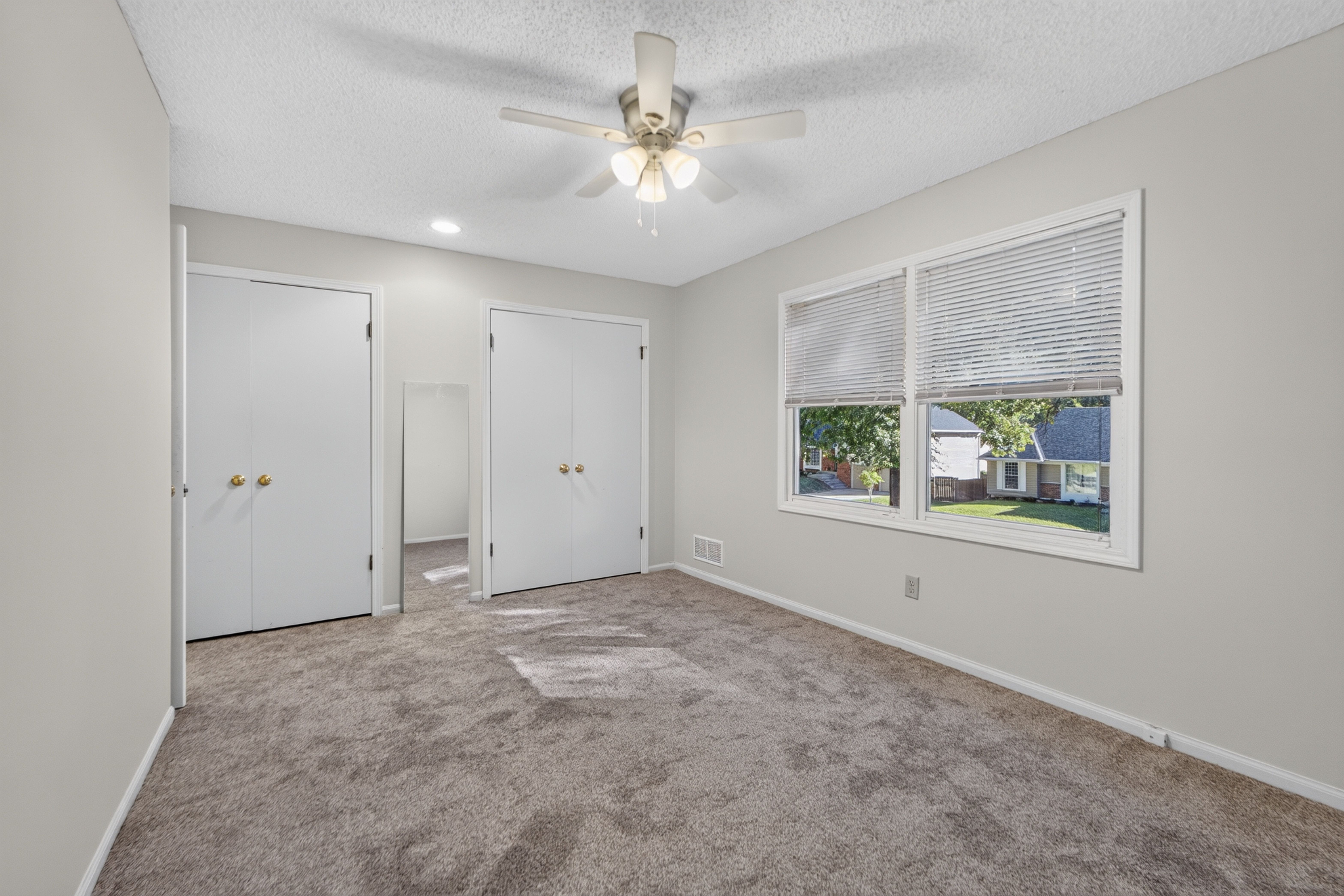  10228 Caenen Drive, Lenexa, KS 66215 - 物件實景