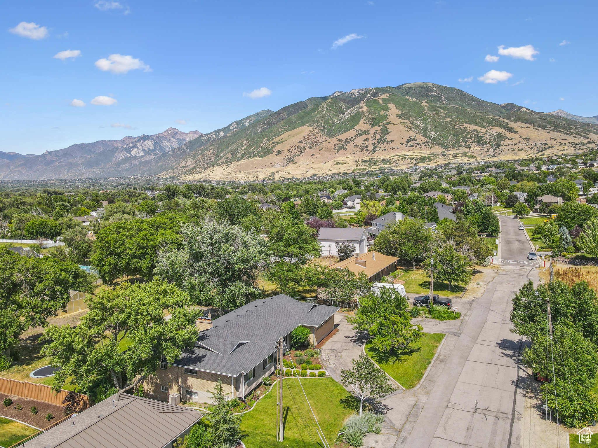 Draper, Utah, 84020, United States, 6 Bedrooms Bedrooms, ,4 BathroomsBathrooms,Residential,For Sale,1848551
