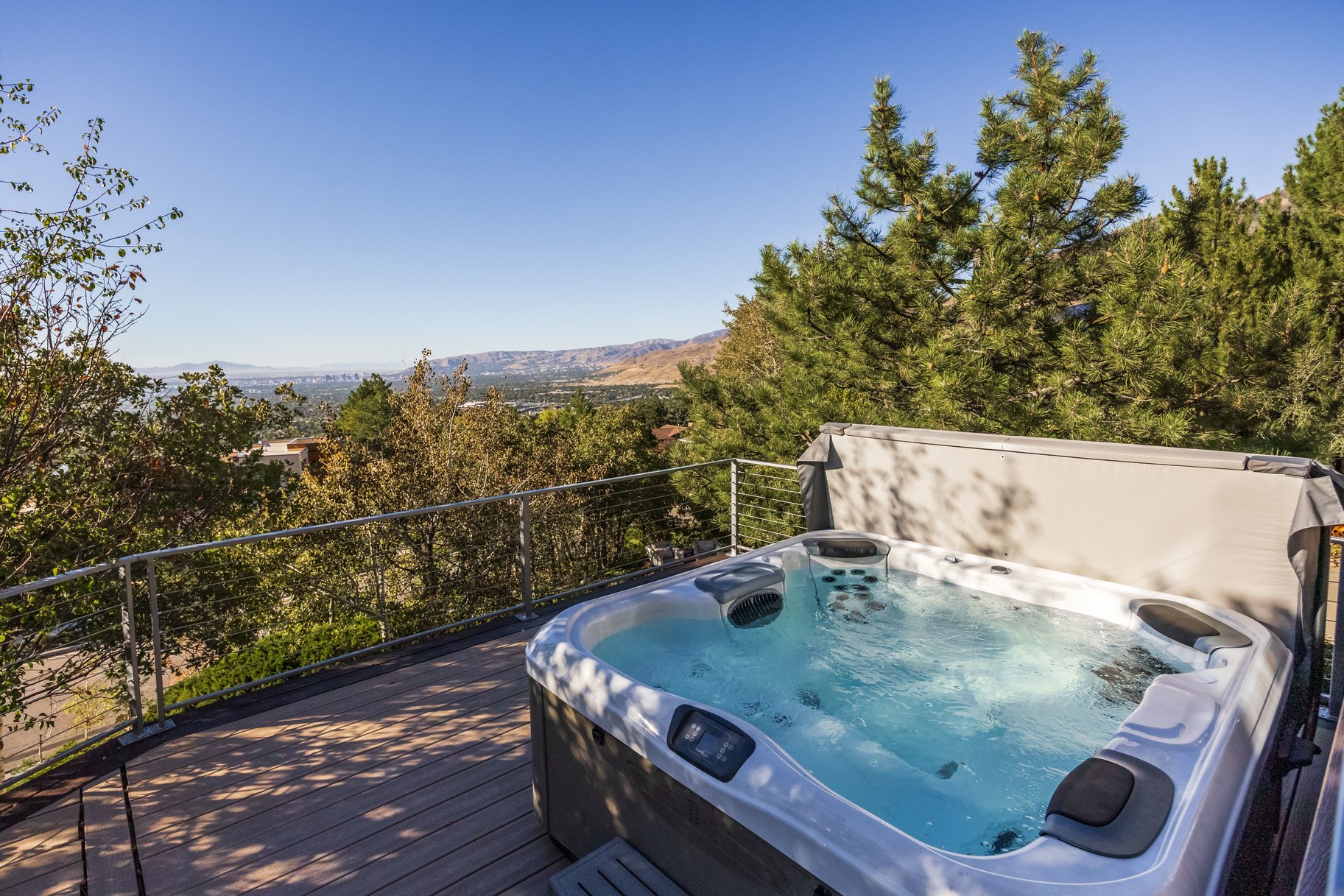  Renovated Olympus Cove Rambler with Sweeping Valley Views - 物件實景