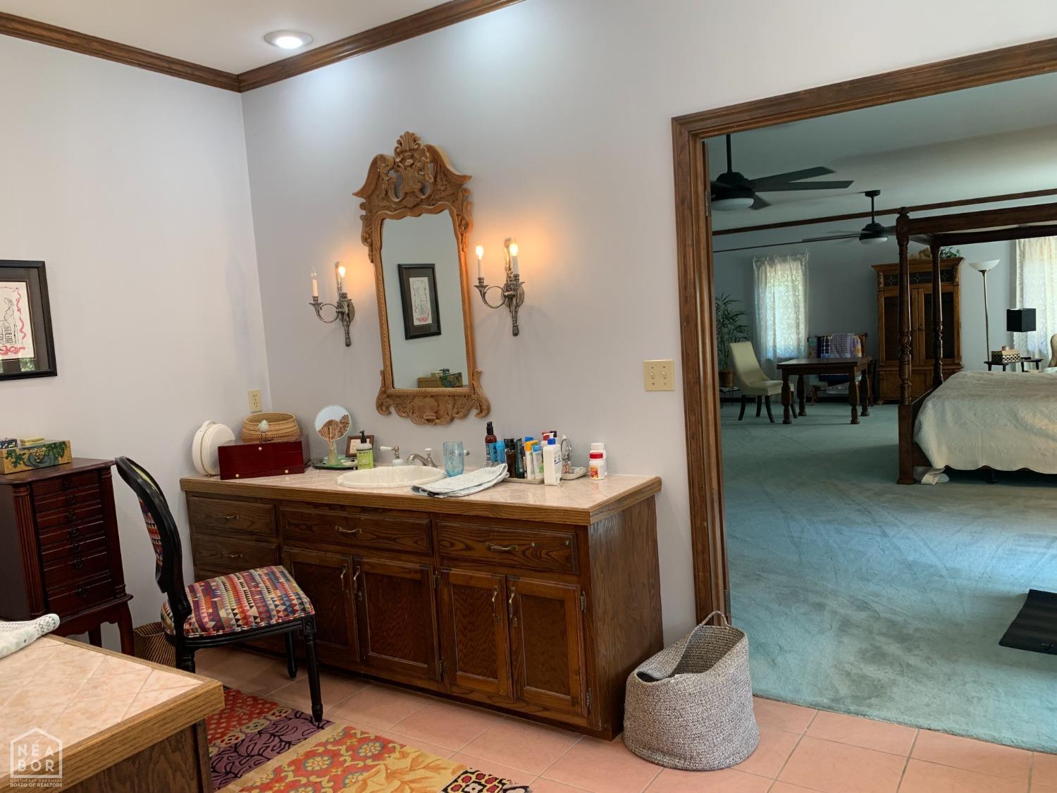 Wynne, Arkansas, 72396, United States, 4 Bedrooms Bedrooms, ,5 BathroomsBathrooms,Residential,For Sale,1979958