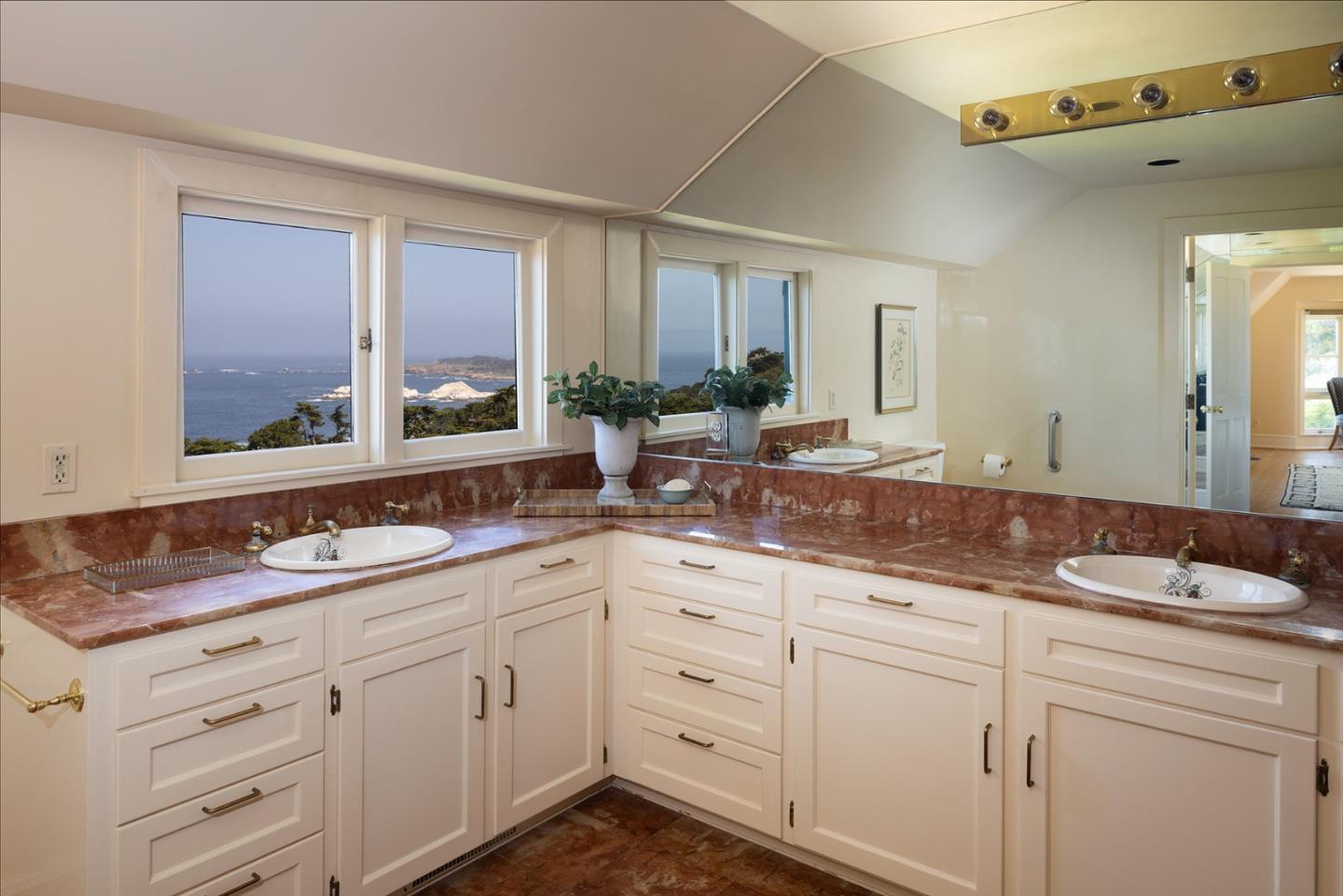 Carmel, California, 93923, United States, 4 Bedrooms Bedrooms, ,5 BathroomsBathrooms,Residential,For Sale,1819241