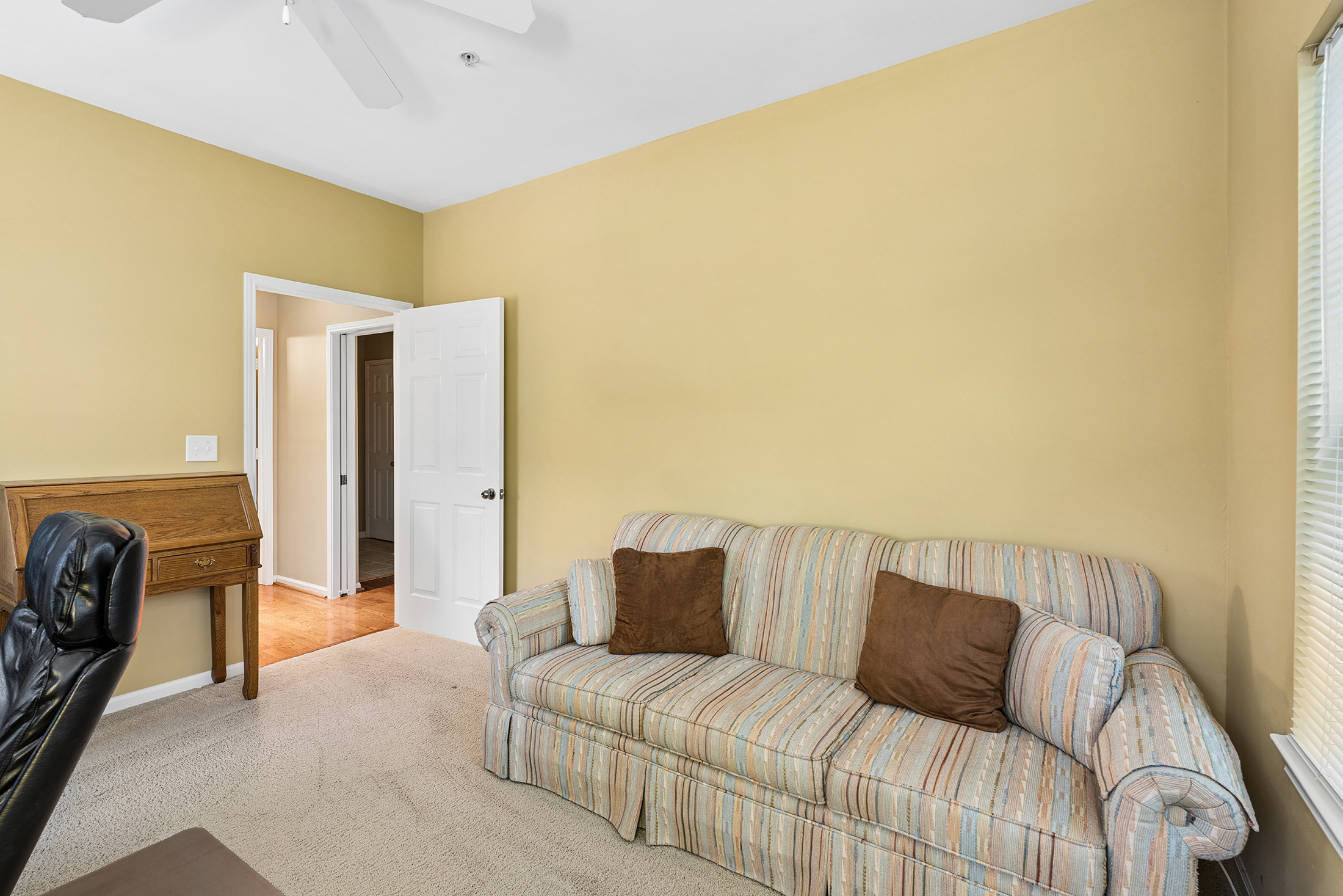  Comfort and Convenience in Gated Brighton Court - 物件實景