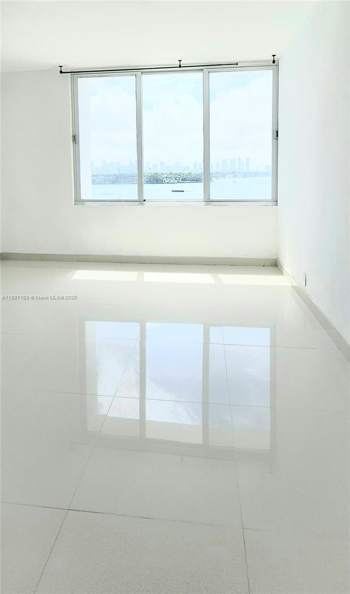 Miami Beach, Florida, 33139, United States, 1 Bedroom Bedrooms, ,1 BathroomBathrooms,Residential,For Sale,1807111
