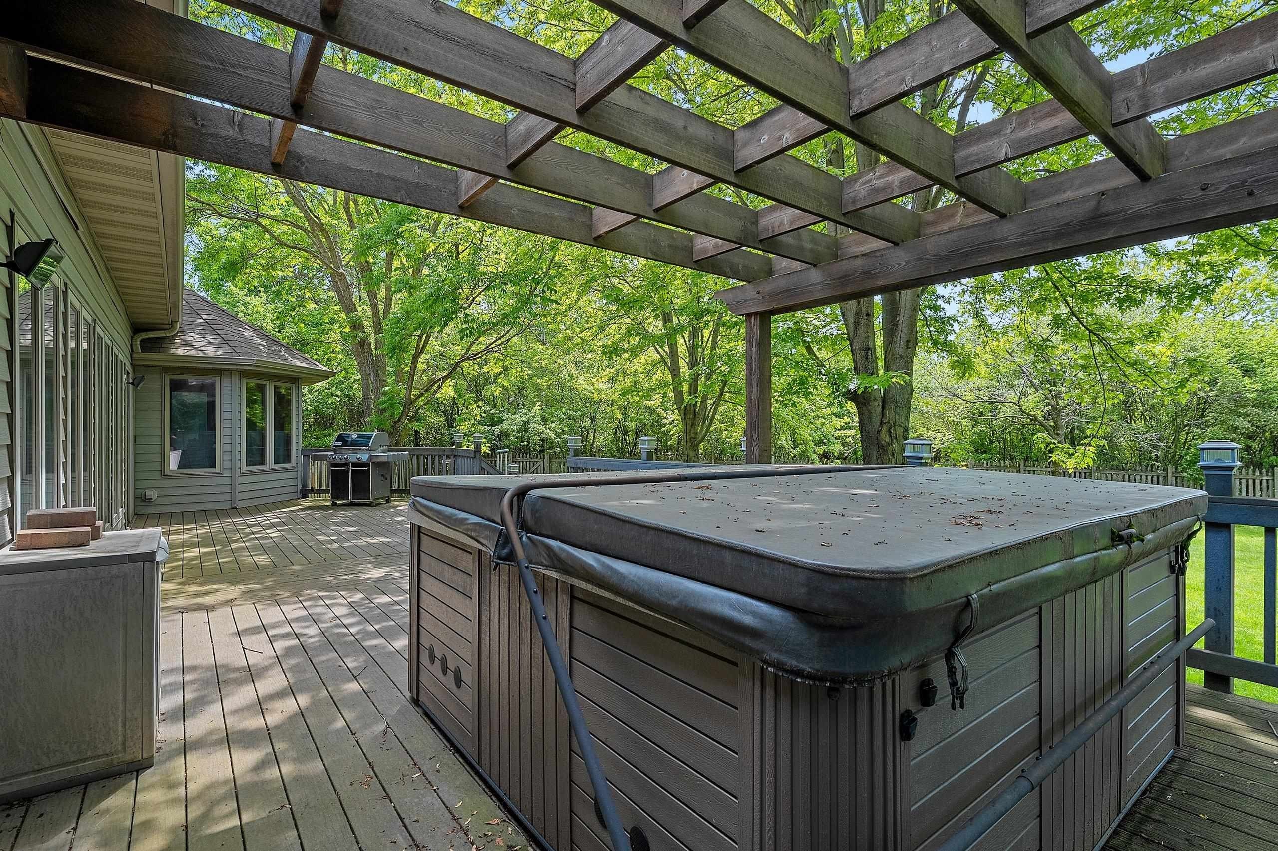 DE PERE, Wisconsin, 54115-9240, United States, 4 Bedrooms Bedrooms, ,4 BathroomsBathrooms,Residential,For Sale,2048017