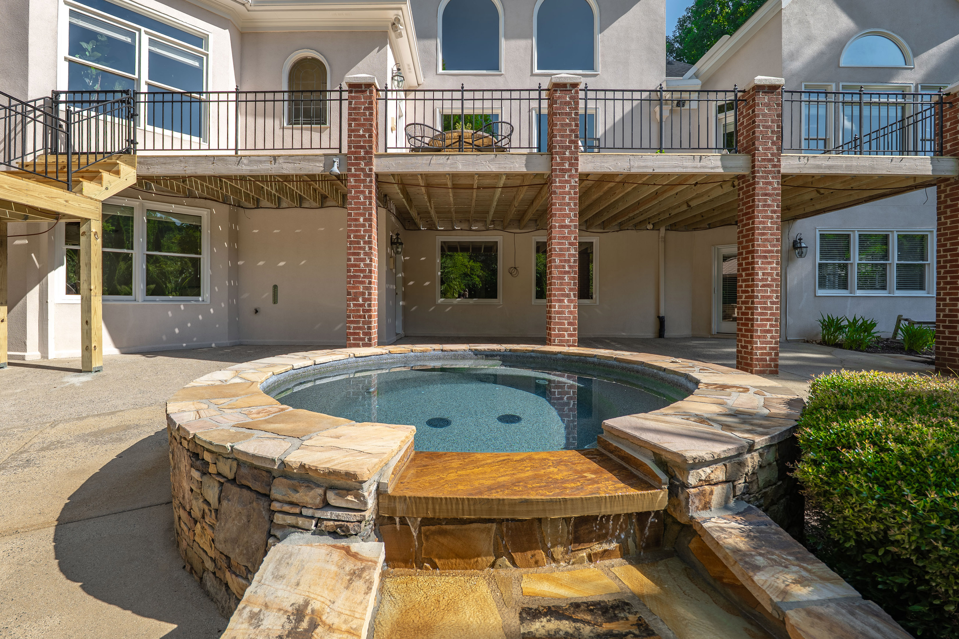 Exceptional Seven Bedroom Estate on Private Cul-de-sac - 物件實景