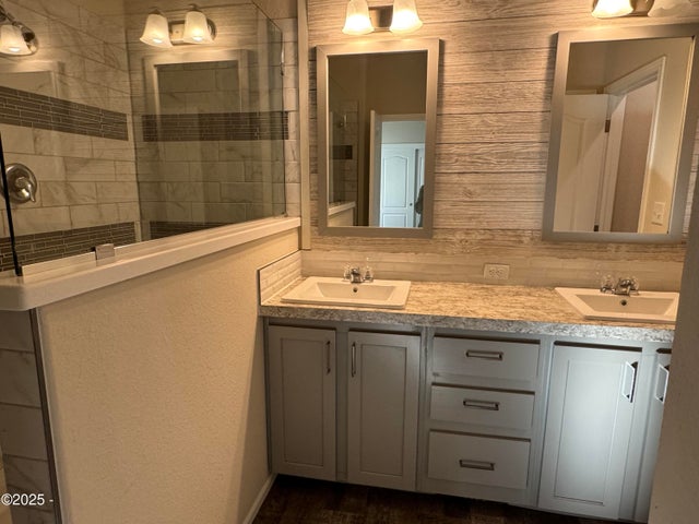 Cloverdale, Oregon, 97112, United States, 3 Bedrooms Bedrooms, ,2 BathroomsBathrooms,Residential,For Sale,1927834