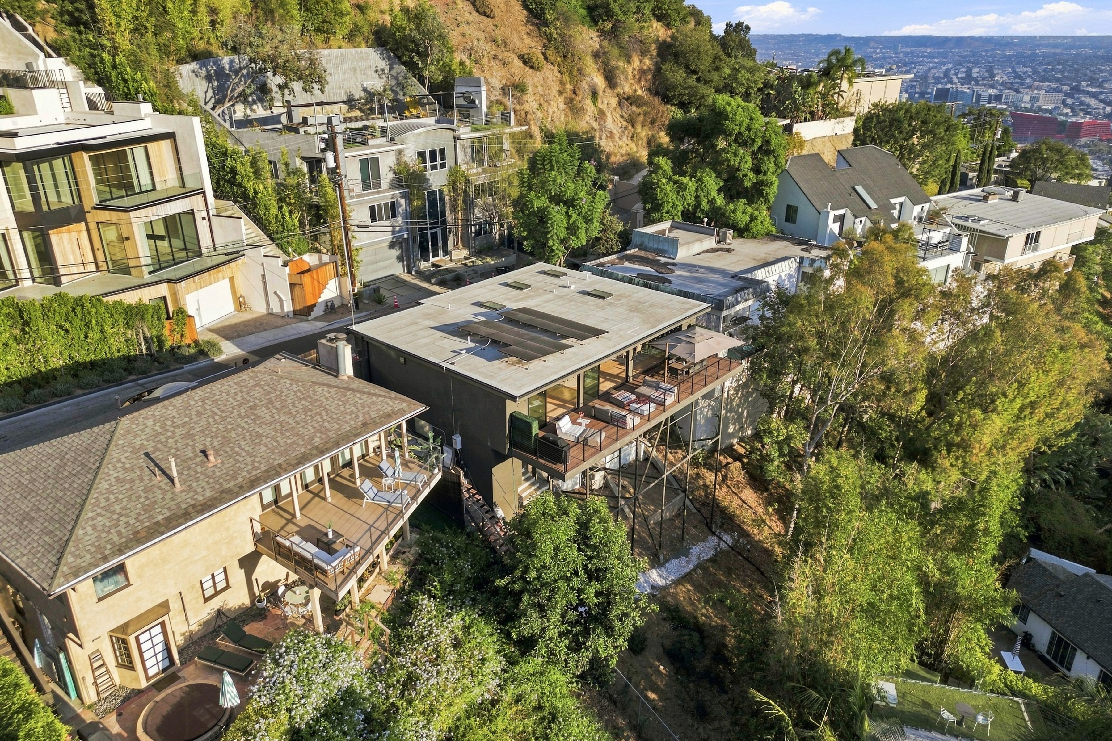  Turnkey Contemporary in Hollywood Hills - 物件實景