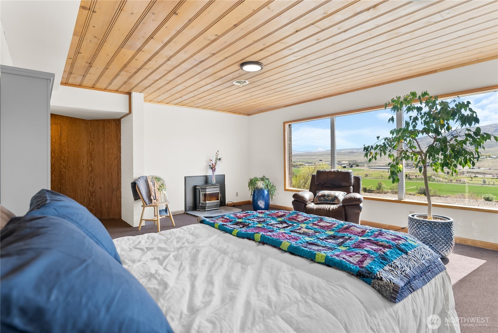 Okanogan, Washington, 98840, United States, 3 Bedrooms Bedrooms, ,2 BathroomsBathrooms,Residential,For Sale,1786609