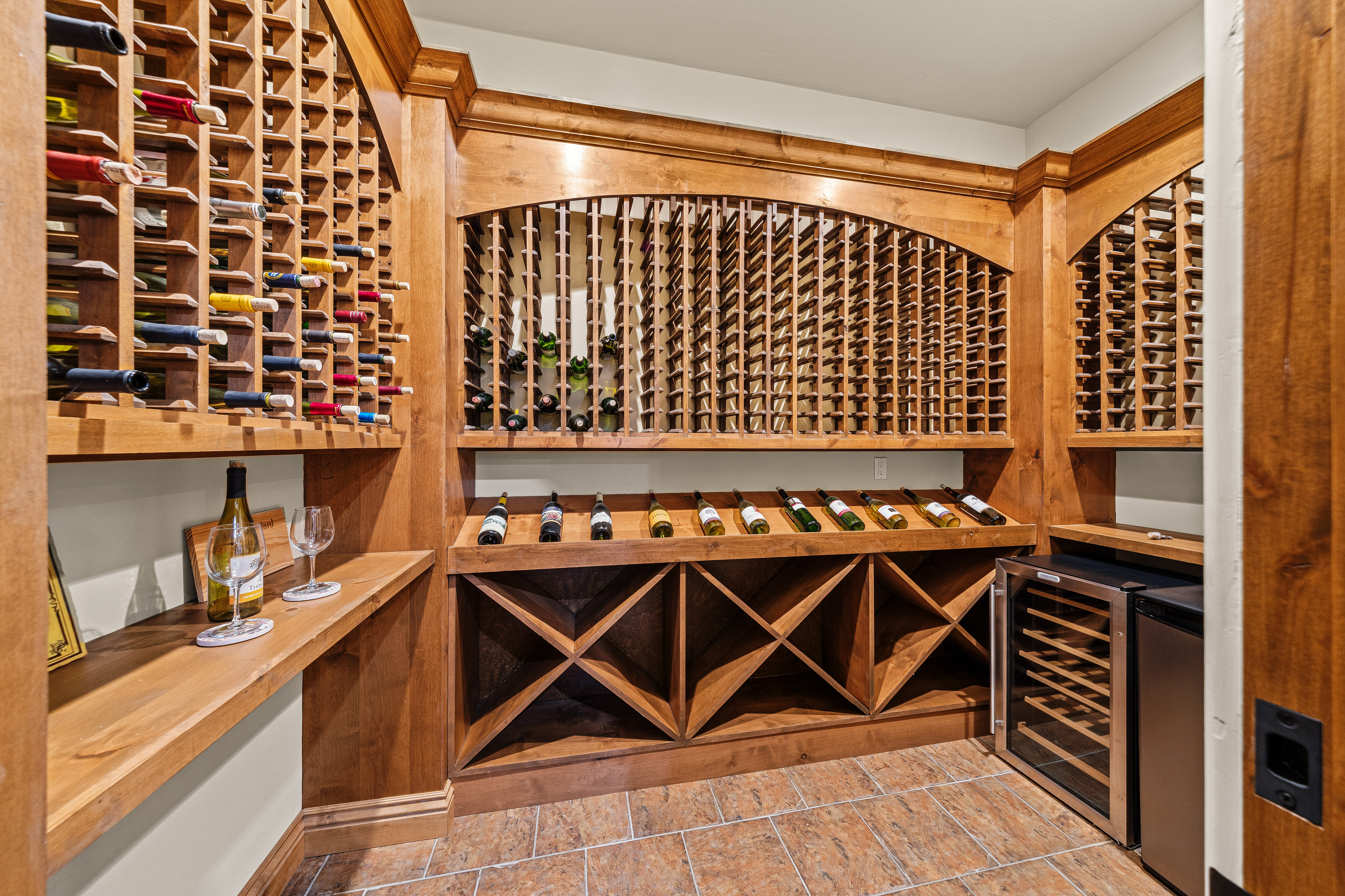  Exceptional Mountain Estate Offering Breathtaking Views - 物件實景