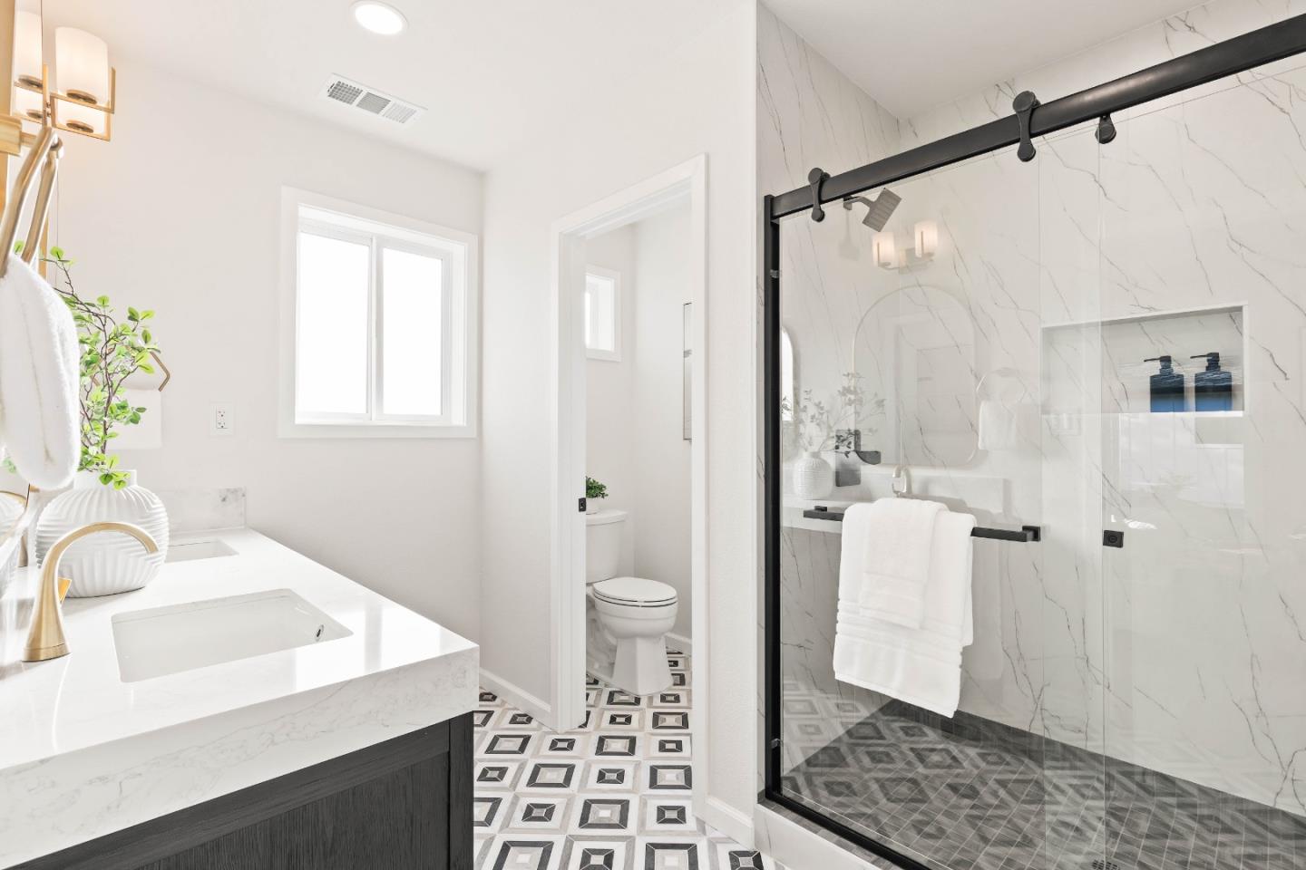 Redwood City, California, 94062, United States, 4 Bedrooms Bedrooms, ,4 BathroomsBathrooms,Residential,For Sale,1950985