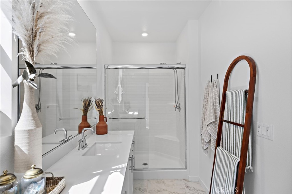 Corona, California, 92883, United States, 3 Bedrooms Bedrooms, ,3 BathroomsBathrooms,Residential,For Sale,1903718