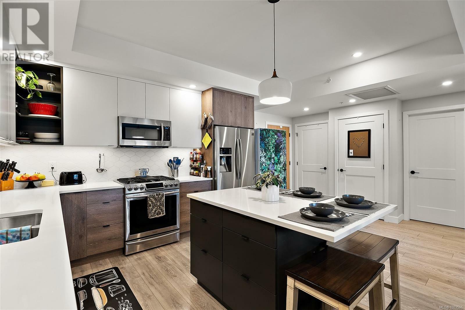LANGFORD, British Columbia, V9B 0Y3, CA, 2 Bedrooms Bedrooms, ,2 BathroomsBathrooms,Residential,For Sale,1875162