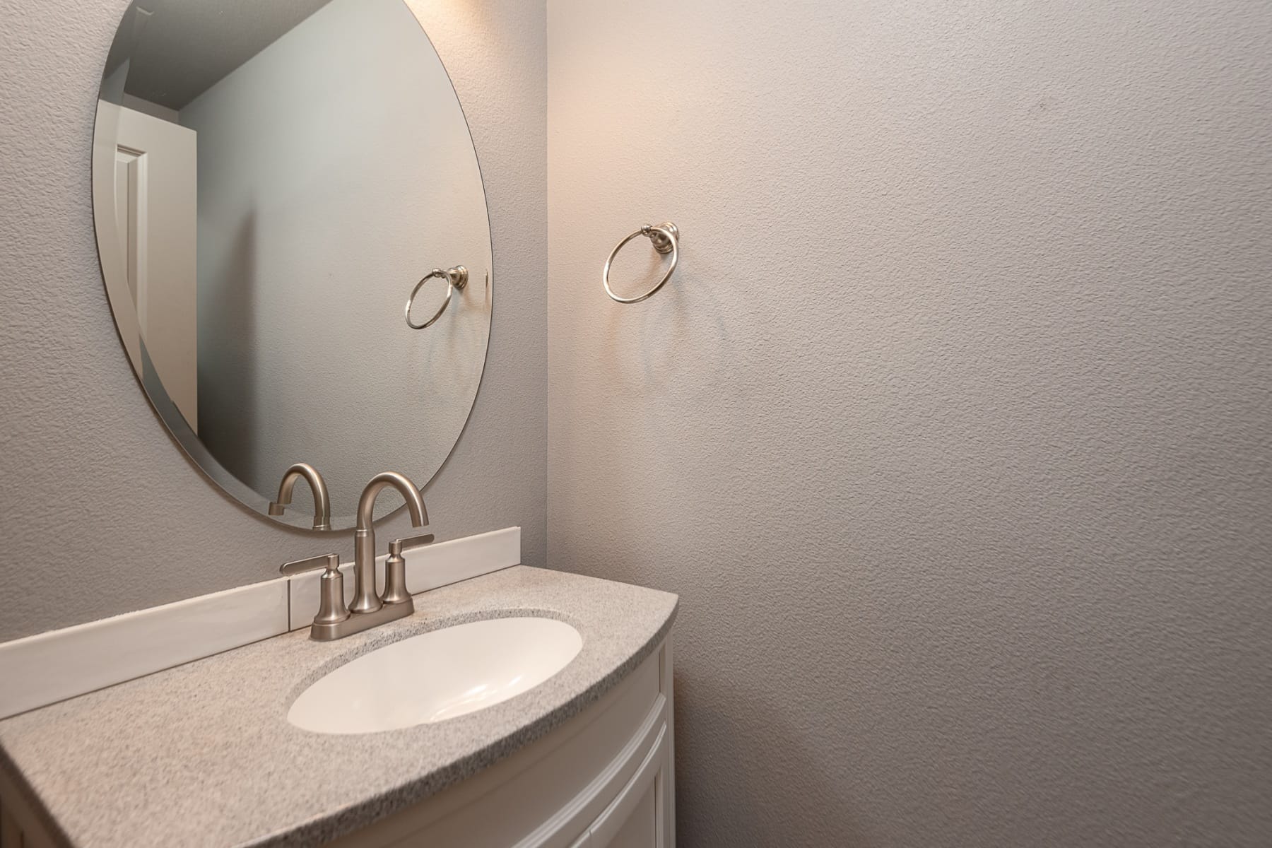  4188 SW Rhyolite Place Redmond, OR 97756 - 物件實景