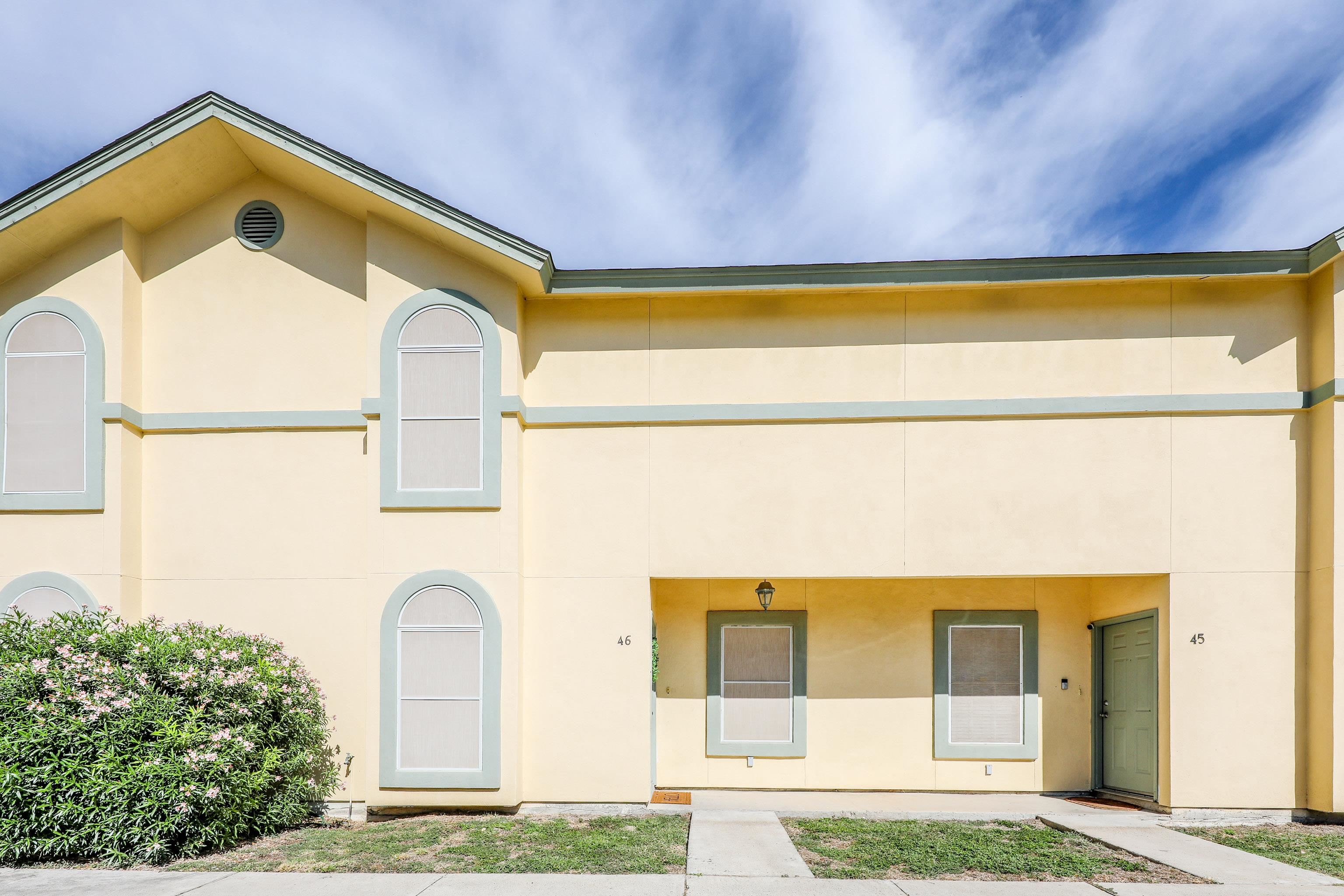 Ranchway Dr, Laredo, TX 78045