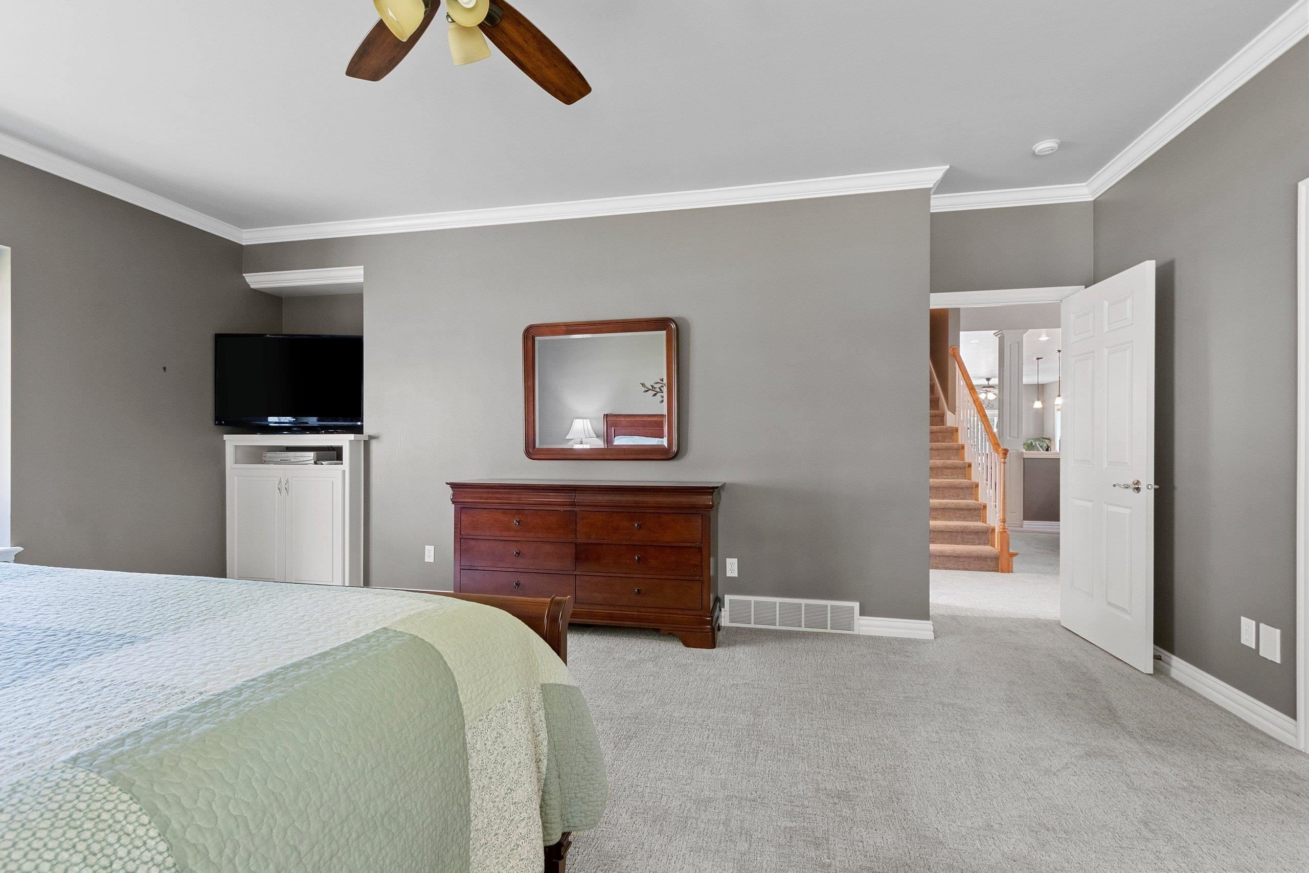 GREEN BAY, Wisconsin, 54302-5254, United States, 5 Bedrooms Bedrooms, ,4 BathroomsBathrooms,Residential,For Sale,1975812