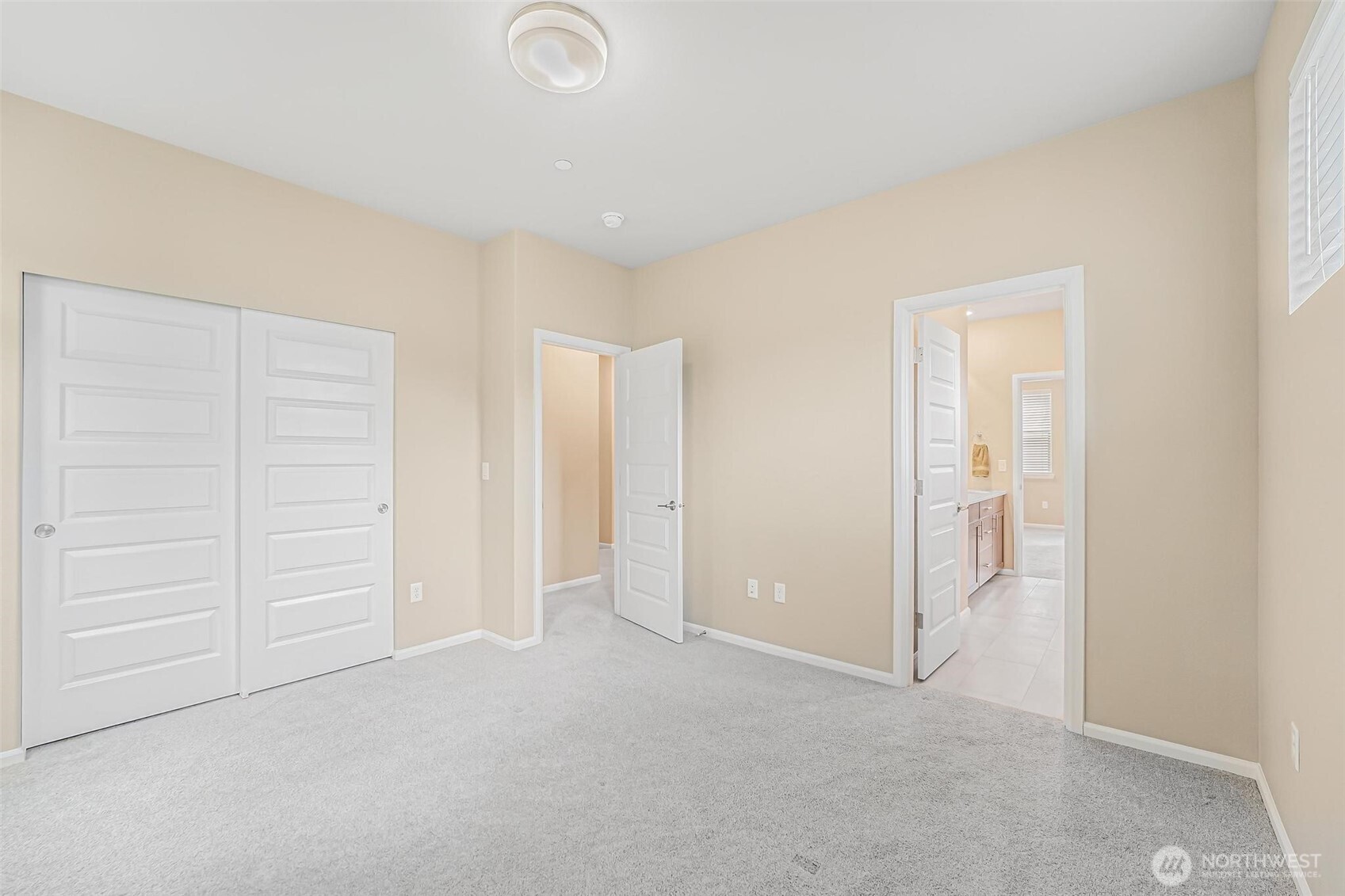 Maple Valley, Washington, 98010, United States, 5 Bedrooms Bedrooms, ,2 BathroomsBathrooms,Residential,For Sale,1917567