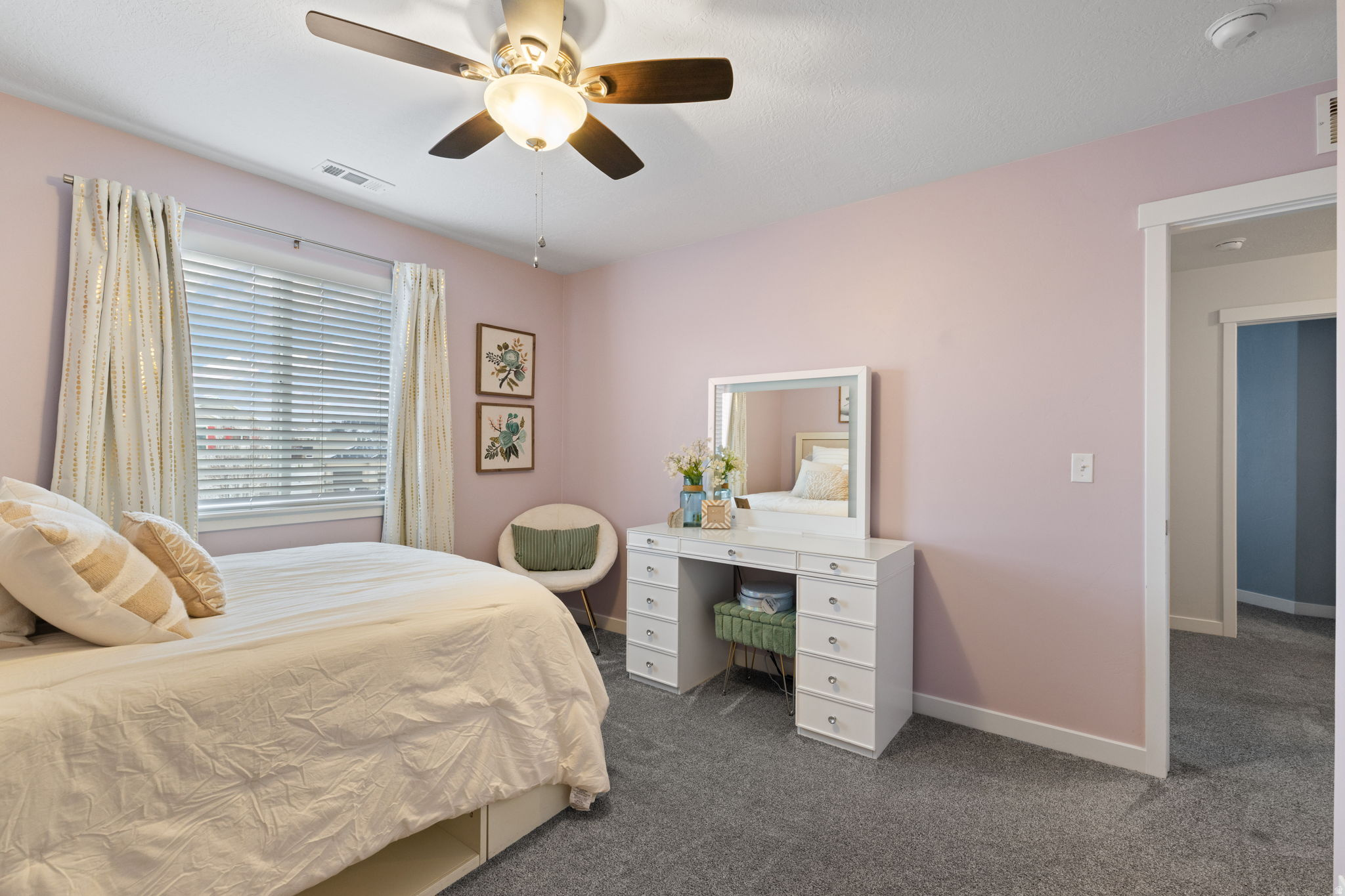 Eagle Mountain, Utah, 84005, United States, 5 Bedrooms Bedrooms, ,4 BathroomsBathrooms,Residential,For Sale,2003166