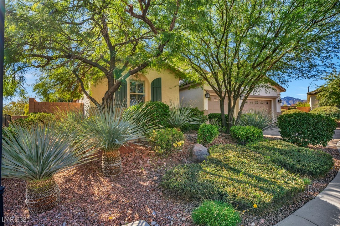 Las Vegas, Nevada, 89166, United States, 3 Bedrooms Bedrooms, ,2 BathroomsBathrooms,Residential,For Sale,1989414