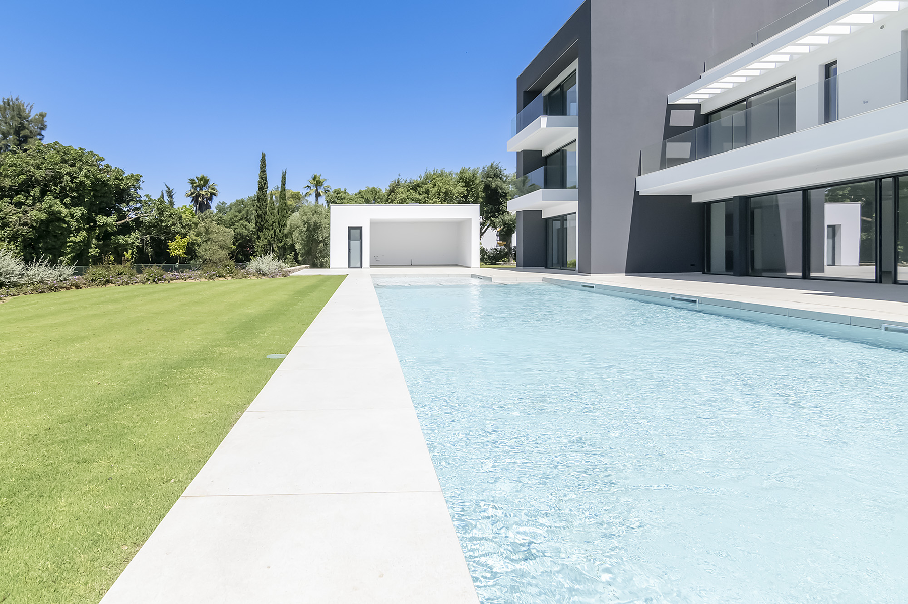  Contemporary Villa with tennis court - 物件實景