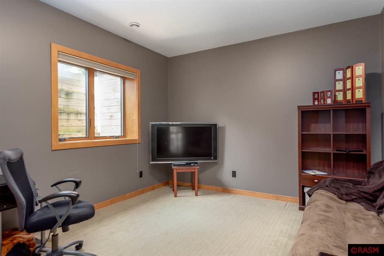 Mankato, Minnesota, 56001, United States, 5 Bedrooms Bedrooms, ,3 BathroomsBathrooms,Residential,For Sale,1976470