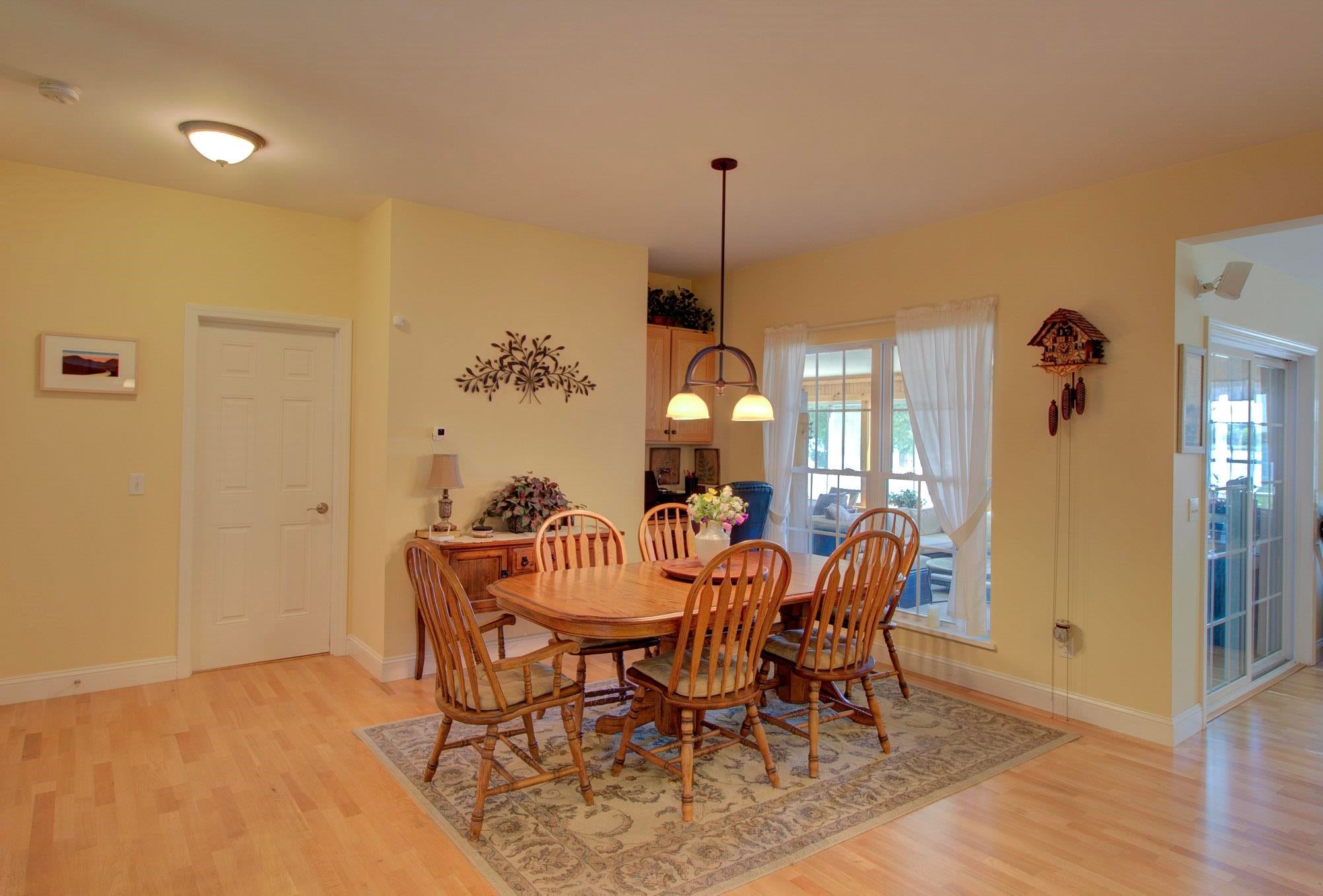 Alburgh, Vermont, 05440, United States, 5 Bedrooms Bedrooms, ,1 BathroomBathrooms,Residential,For Sale,1885348