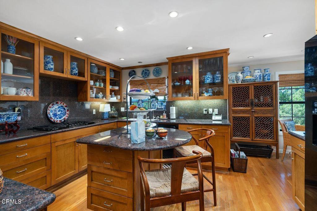Pasadena, California, 91105, United States, 3 Bedrooms Bedrooms, ,2 BathroomsBathrooms,Residential,For Sale,1941777