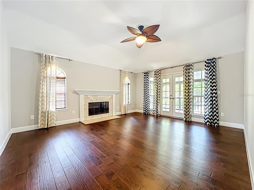 Oviedo, Florida, 32765, United States, 4 Bedrooms Bedrooms, ,3 BathroomsBathrooms,Residential,For Sale,1890783