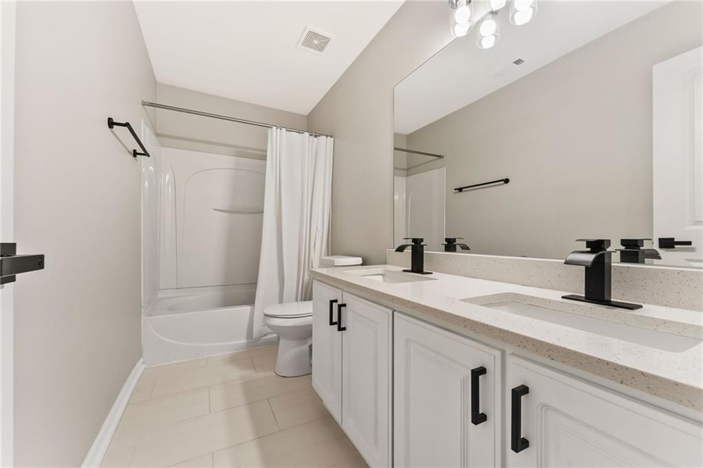 Atlanta, Georgia, 30318, United States, 3 Bedrooms Bedrooms, ,3 BathroomsBathrooms,Residential,For Sale,1956523