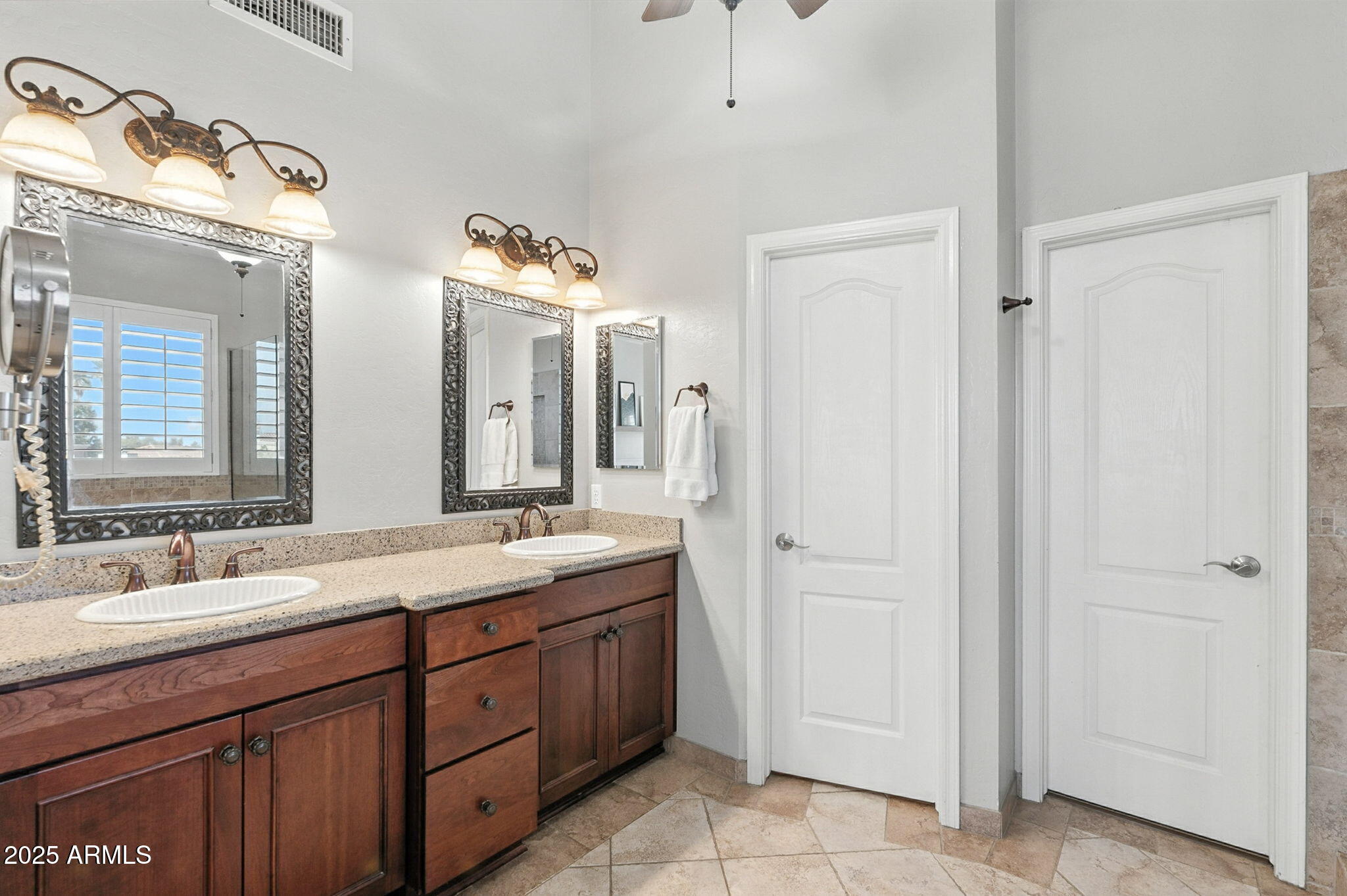 Phoenix, Arizona, 85044, United States, 3 Bedrooms Bedrooms, ,Residential,For Sale,1966259